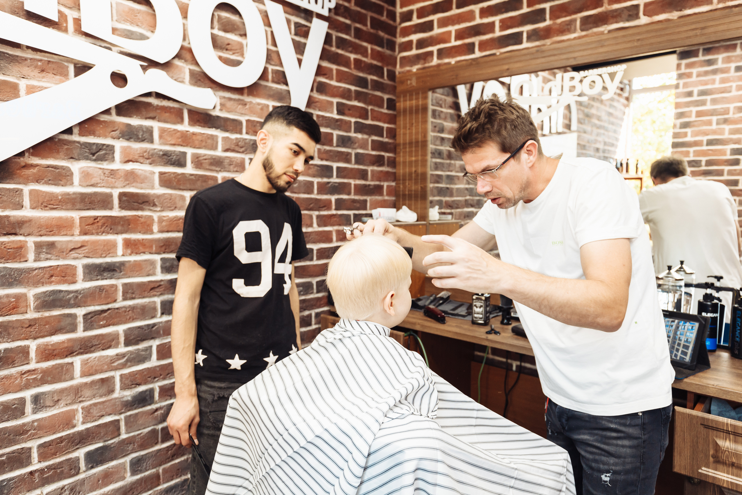 OldBoy Barbershop. Свадебный и репортажный фотограф Виталий Кислицын