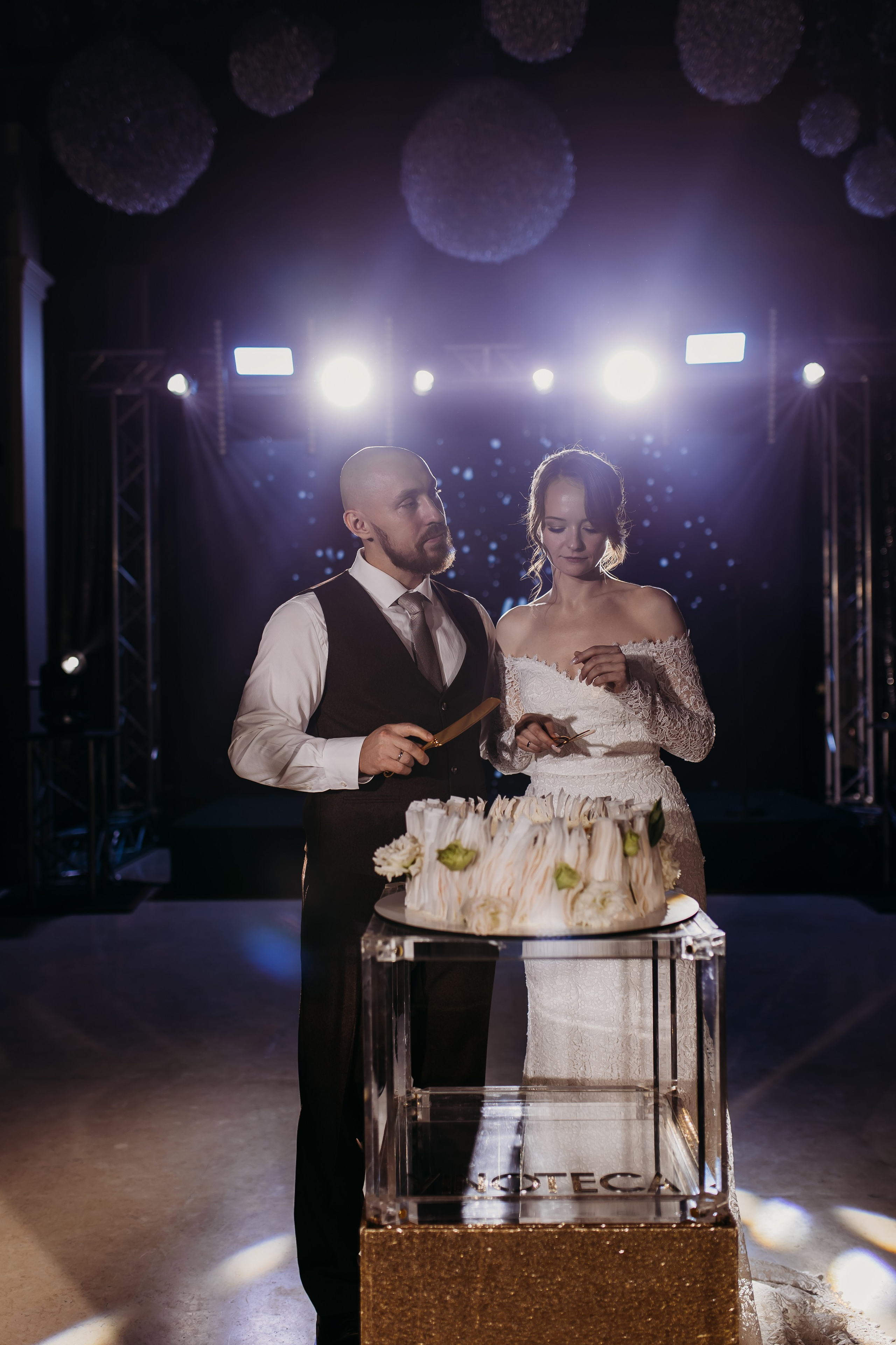 Вадим и Ксения. Фотограф Тимербаева Алина г. Сургут