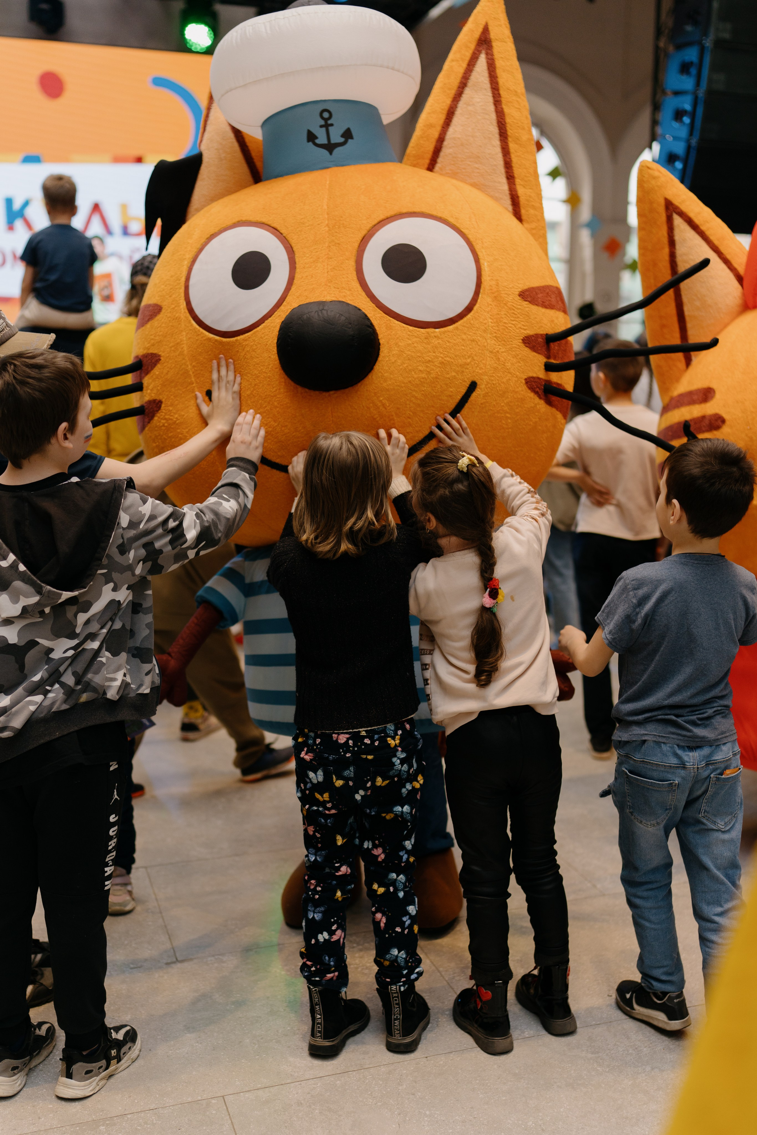 Три кота на «Каникулы с Комсомолкой» 04.05.24. Свадебный и семейный фотограф в Санкт-Петербурге Дмитрий Панин