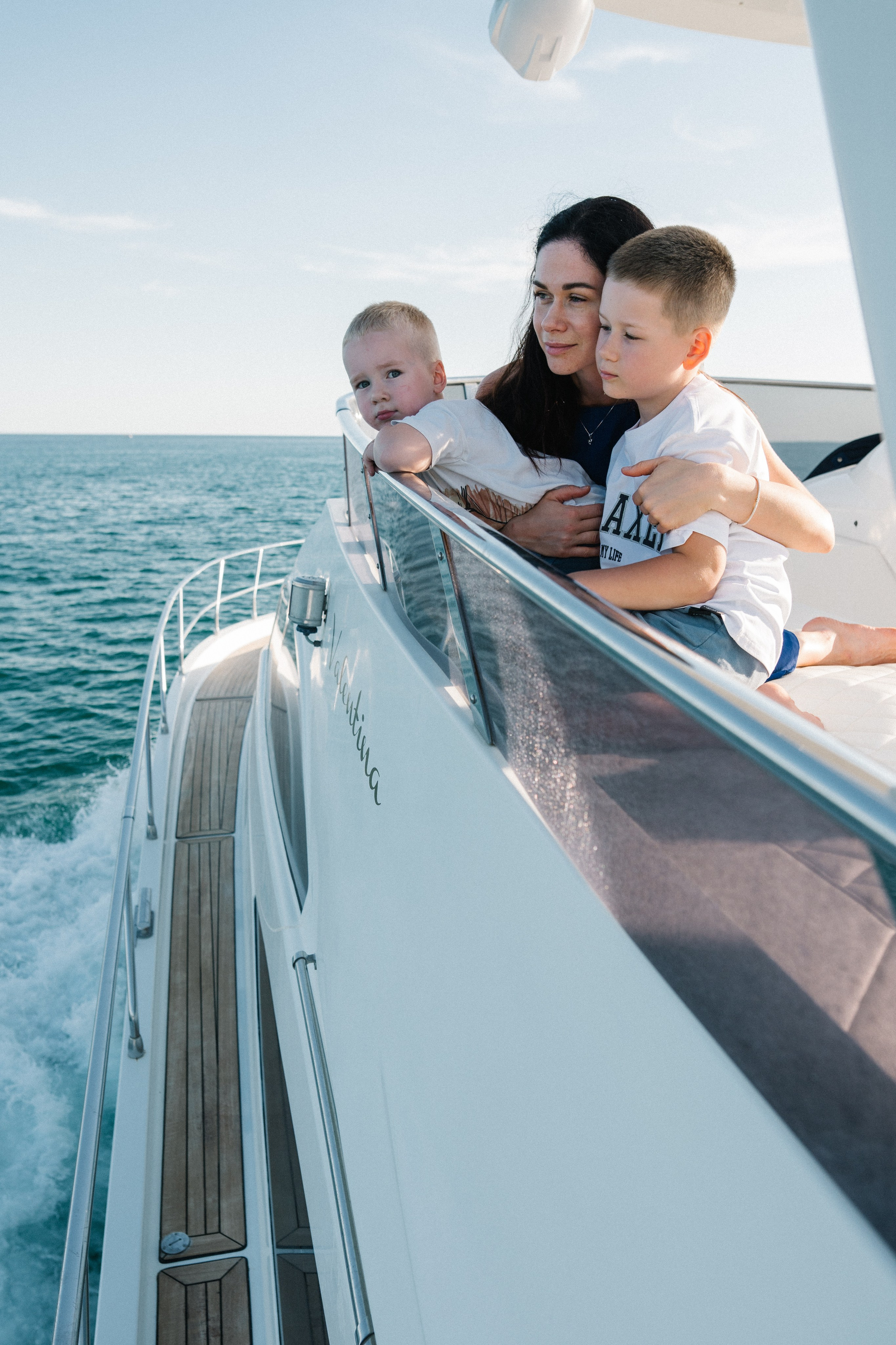 Позитивные фотографии на яхте в Кабардинке, Геленджике