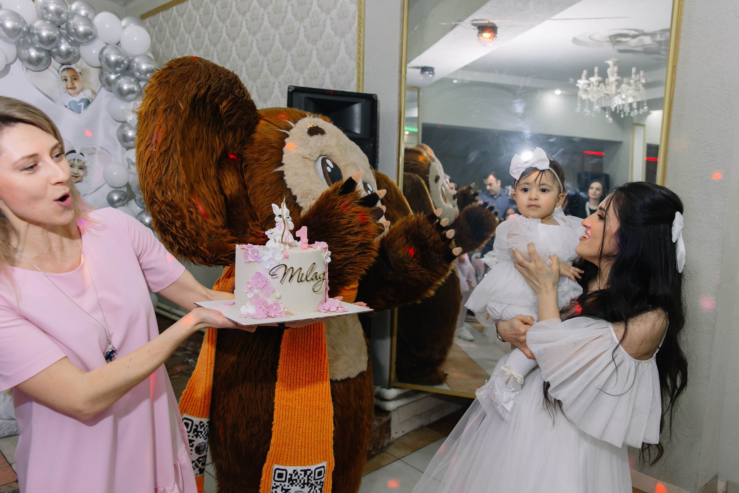 День рождения 1 годик малышки Милай. Свадебный фотограф в Новосибирске Лидия Александровна