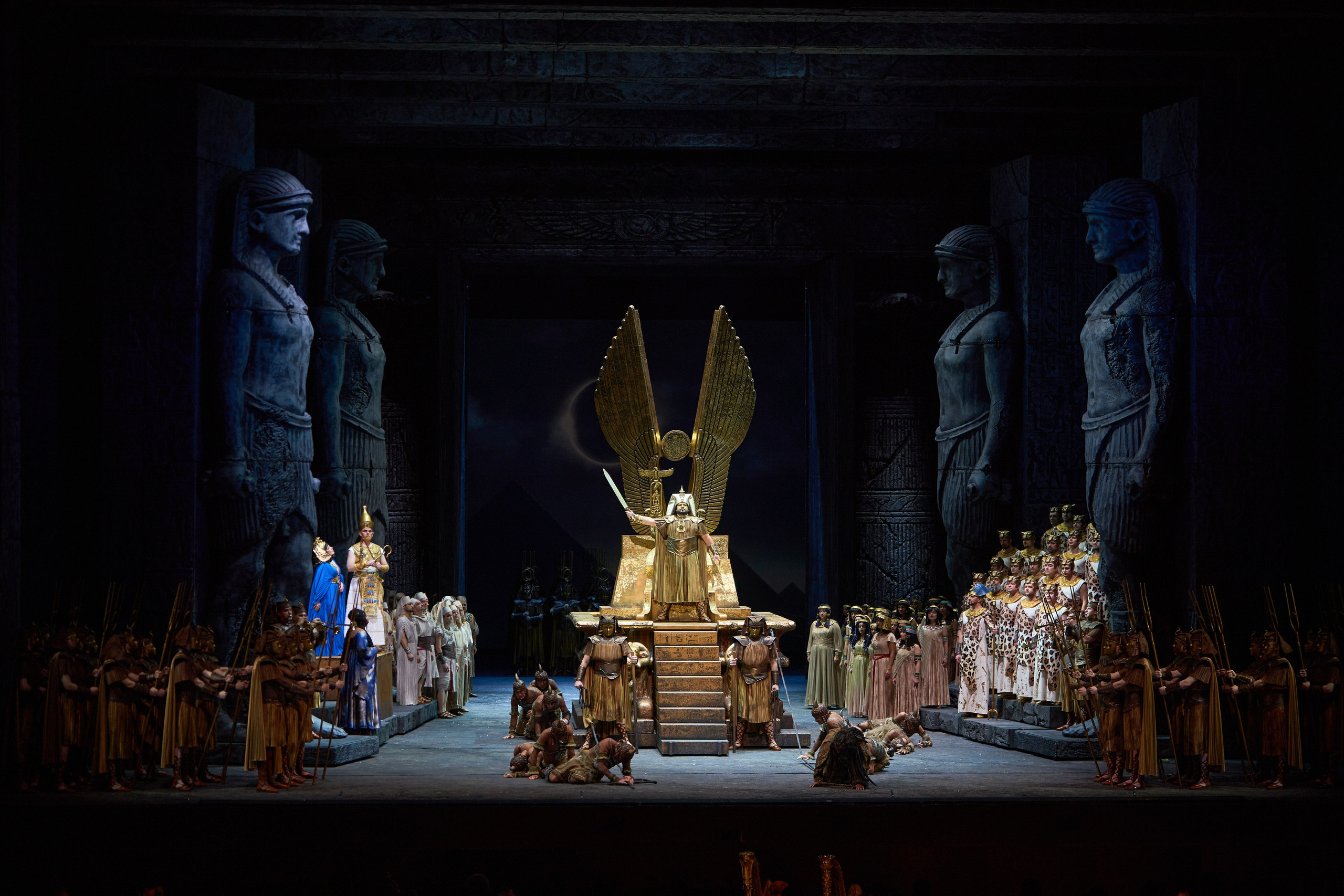 Опера. Театральный фотограф в Санкт-Петербурге Александр Нефф