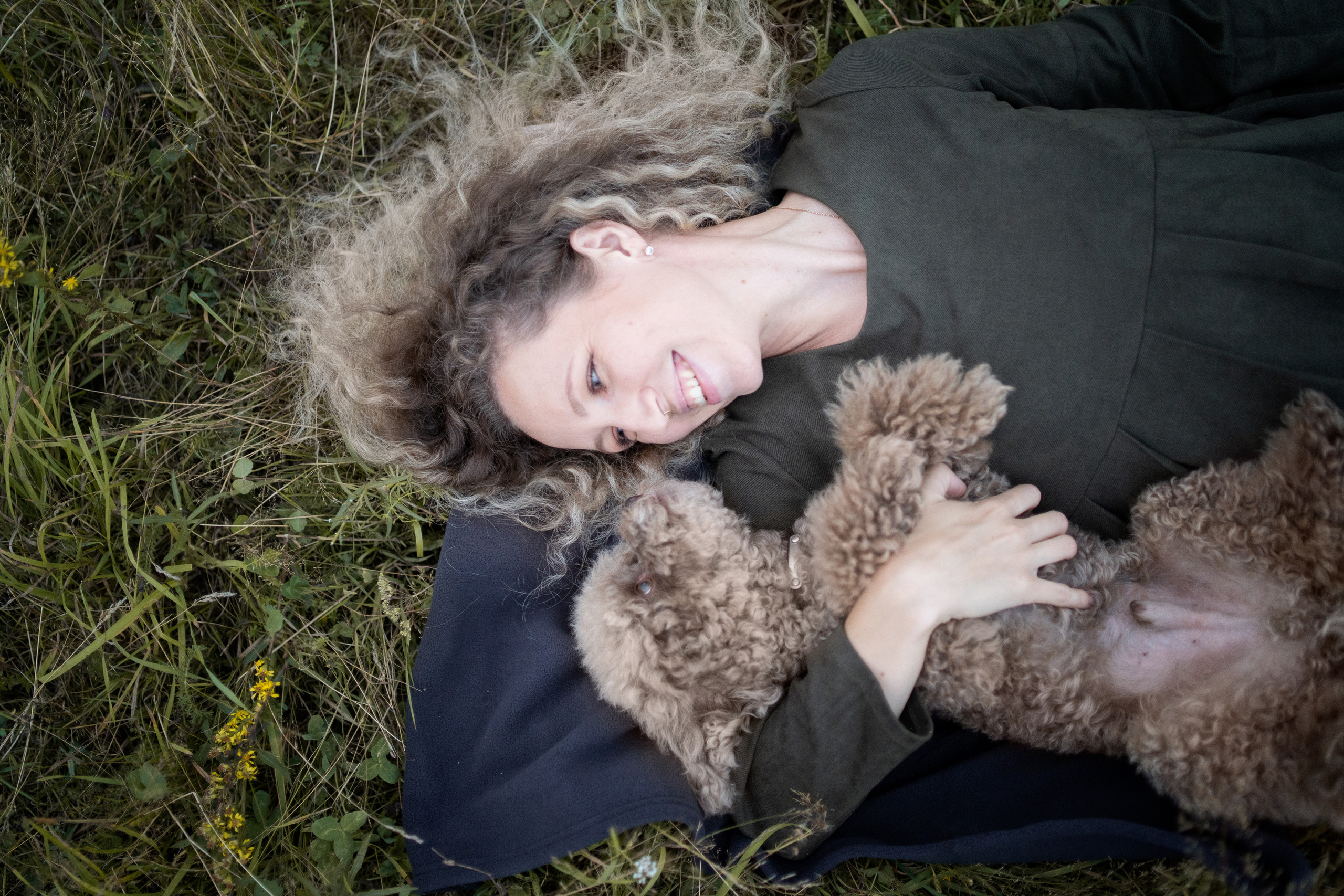 Кудрявая семья. Фотограф анималист