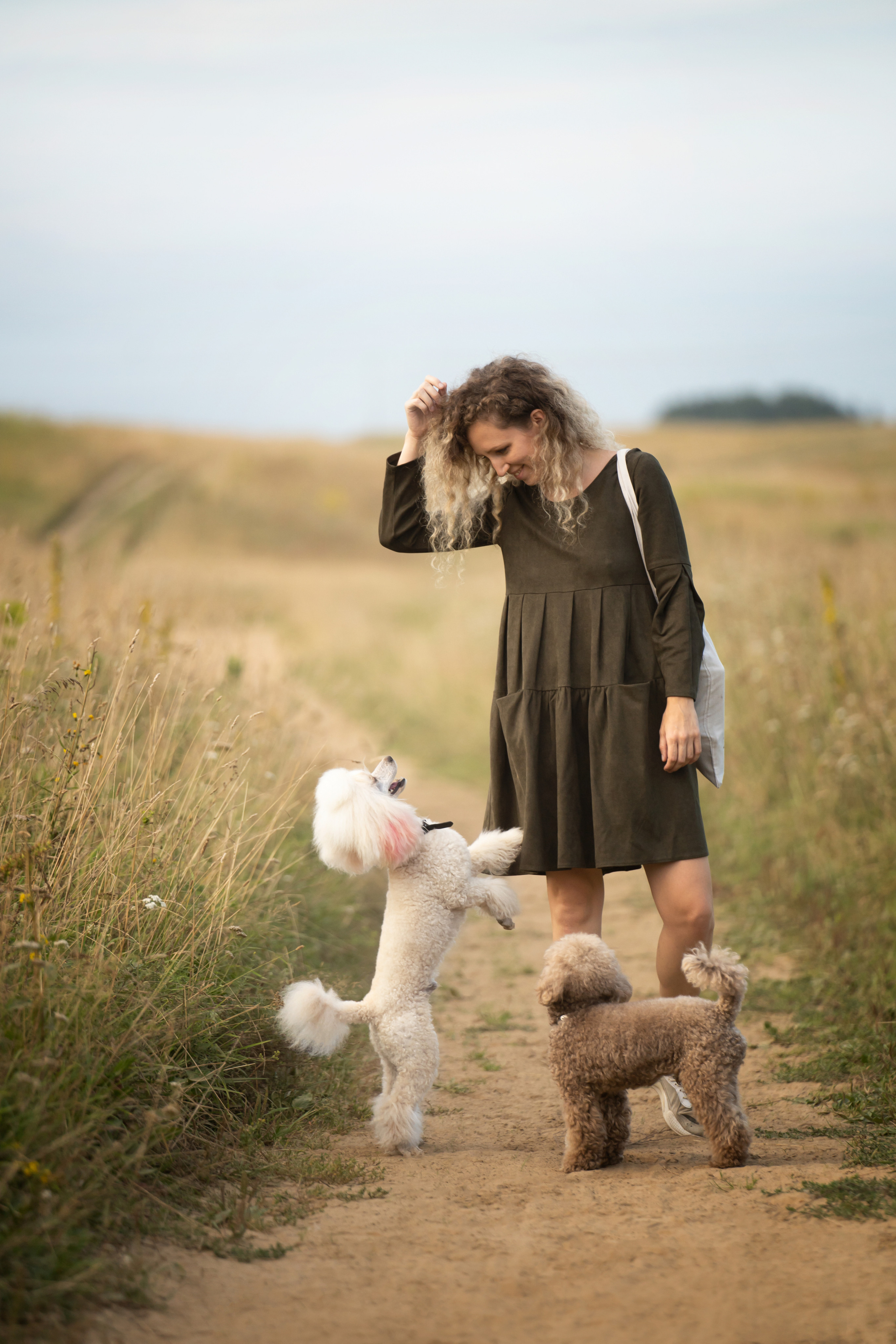 Кудрявая семья. Фотограф анималист