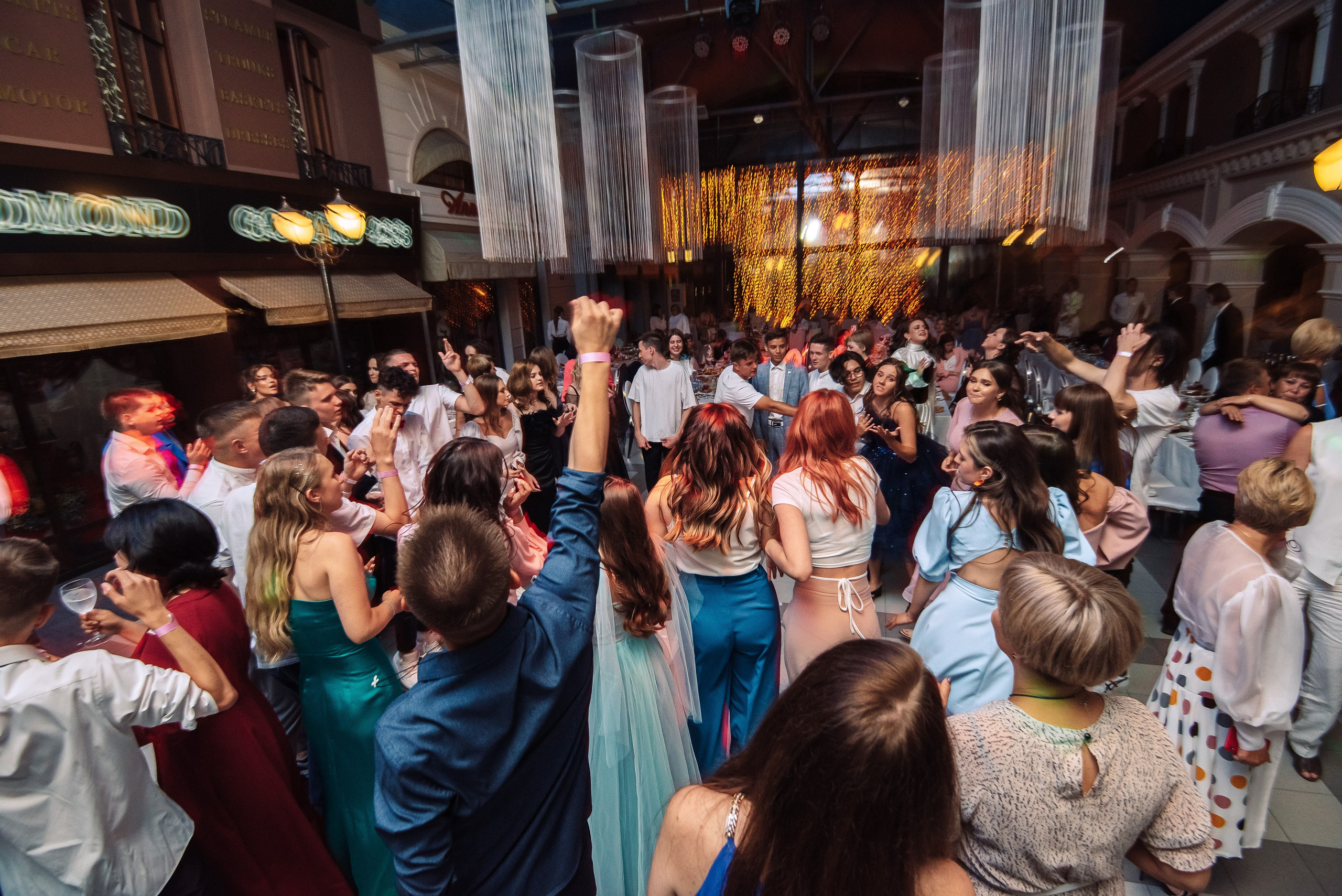 Выпускной 9-11классы. Выпускные книги Анапа Новороссийск Краснодар