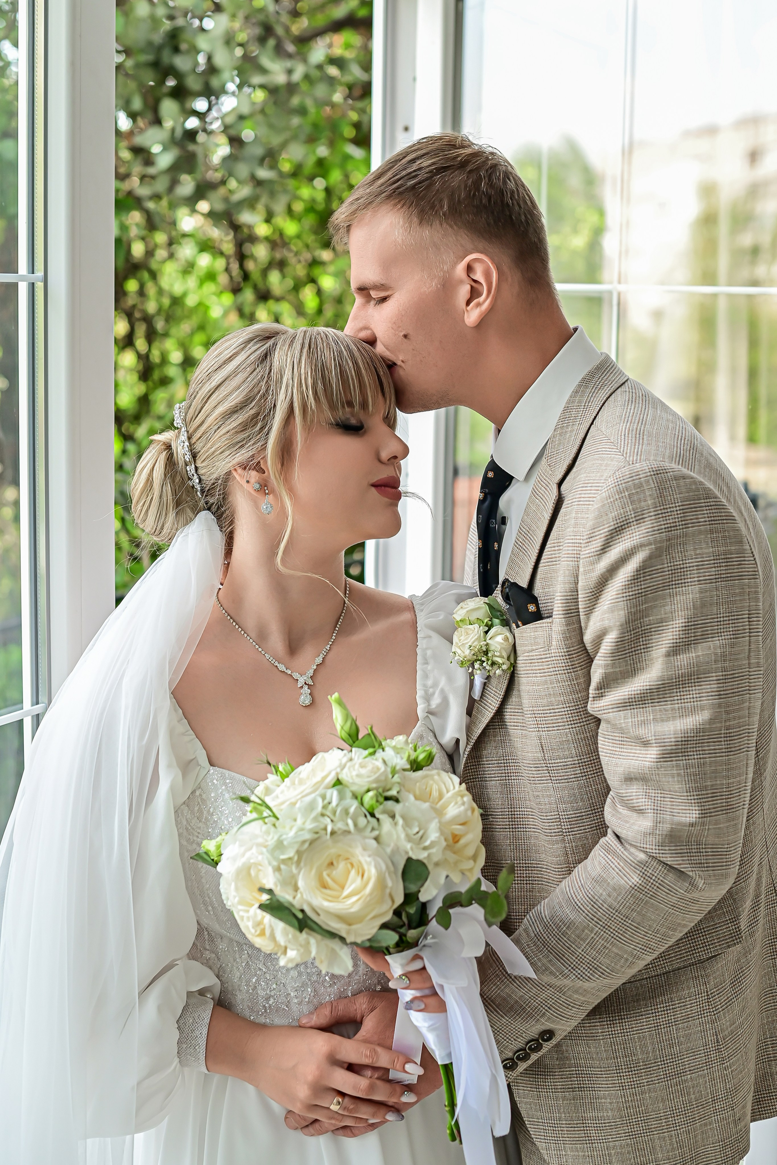 Съемка в студии, гостинице. Семейный и свадебный фотограф в Донецке Донская Анастасия