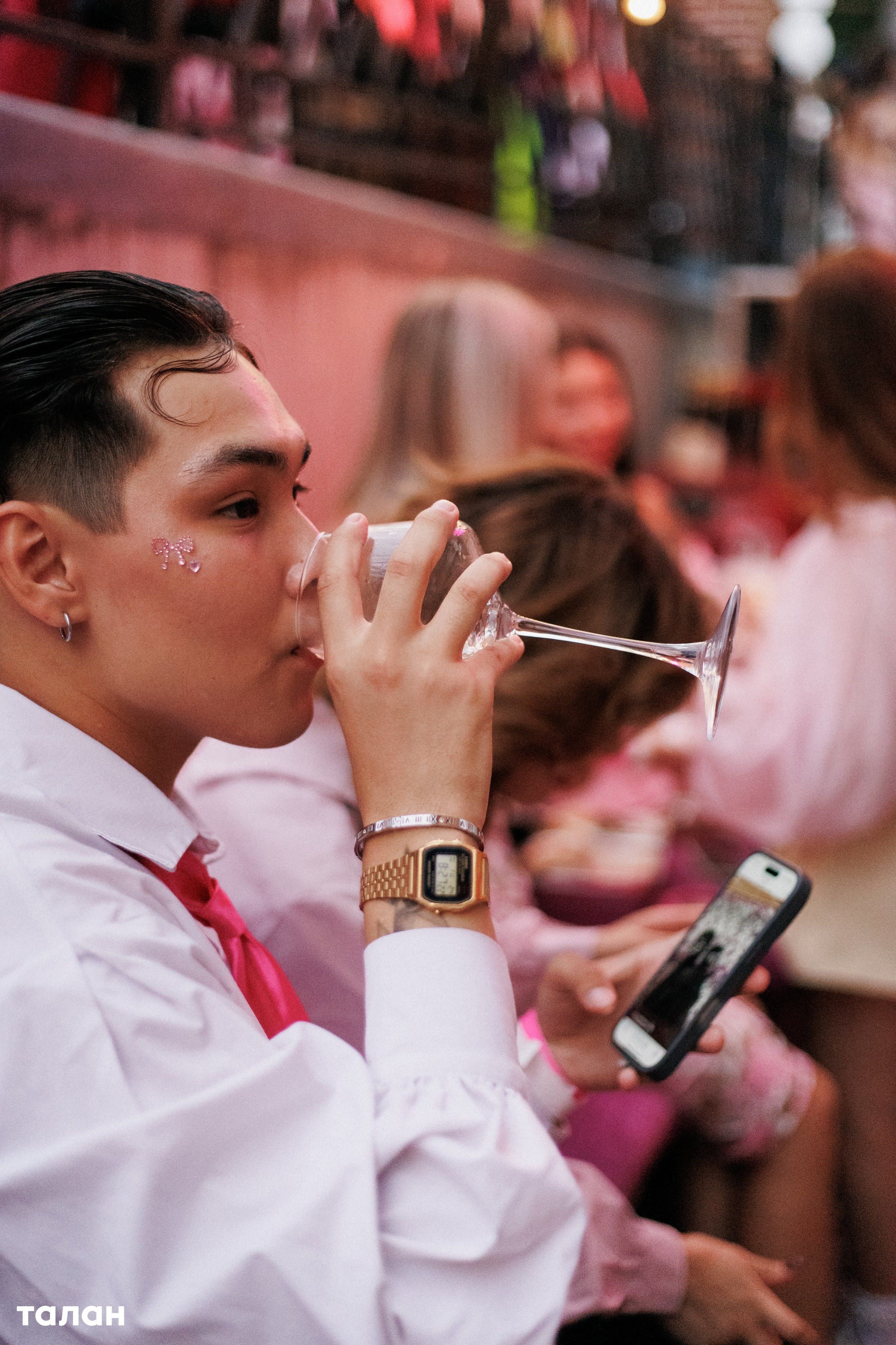 ВИНОТЕКА [бар+магаз] — BIRTHDAY PARTY. СВОИ. ФОТООТЧЕТЫ-СОБЫТИЯ-МЕСТА