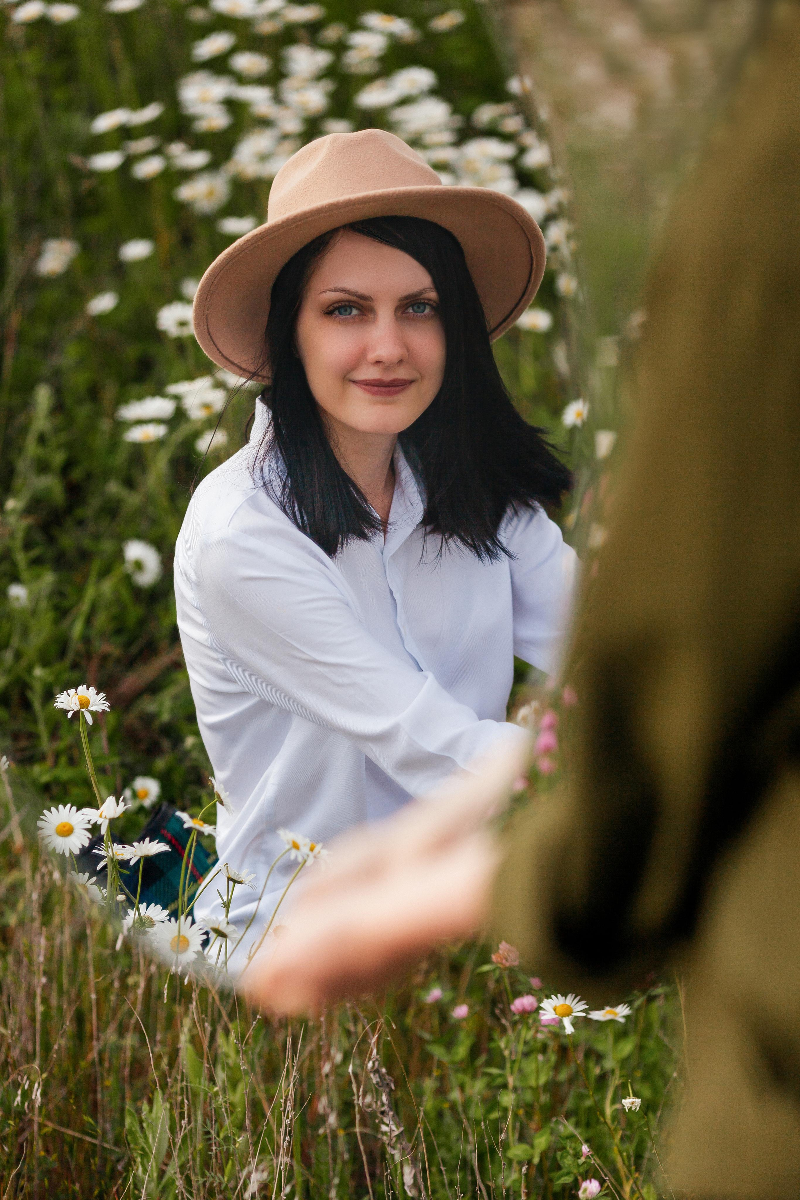 Александра — Фотосессия в ромашковом поле. Фотограф Ставрополь Пятигорск Елизавета Дарина