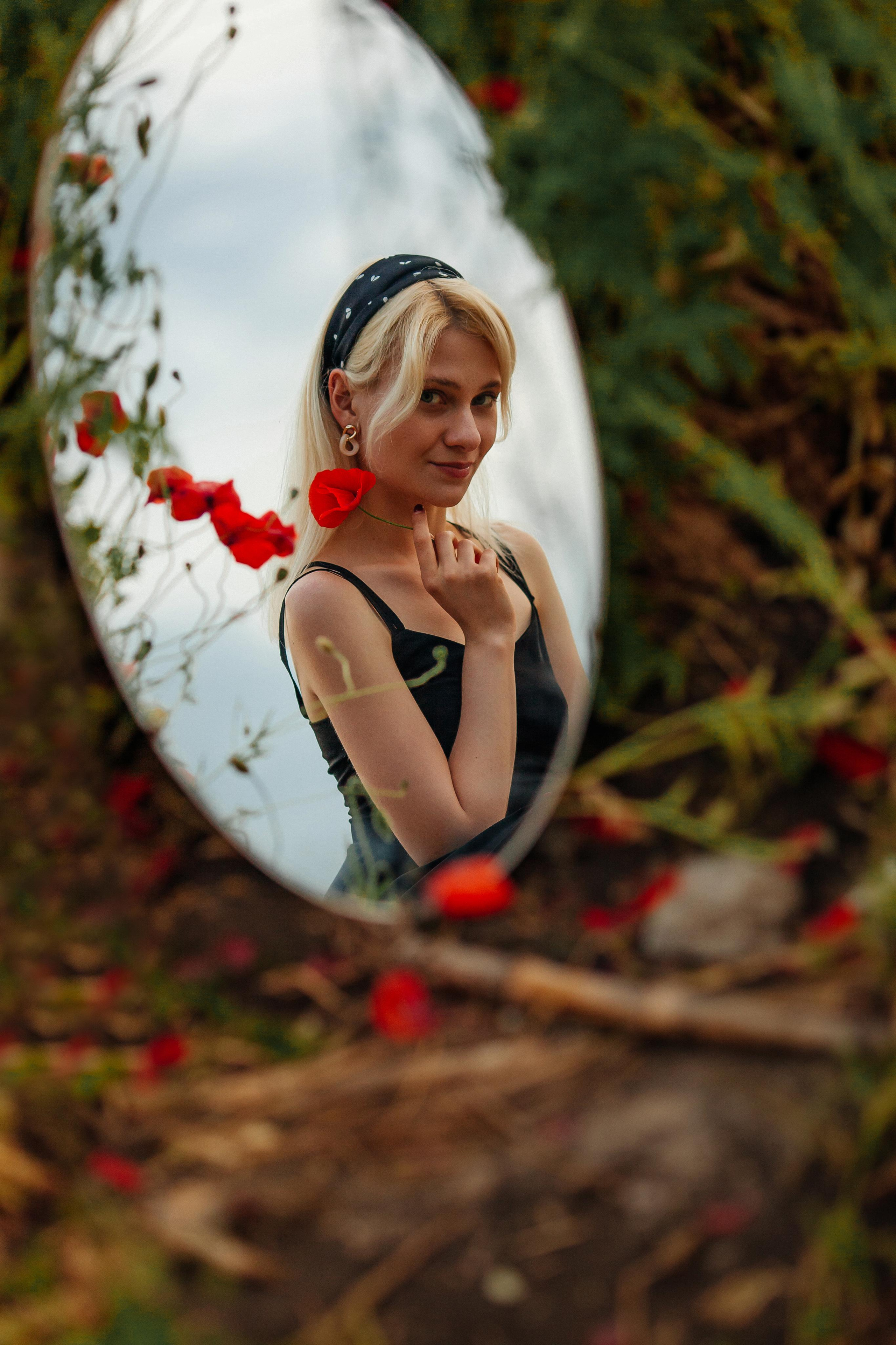 Летняя фотосессия в маковом поле Пятигорск. Фотограф Ставрополь Пятигорск Елизавета Дарина