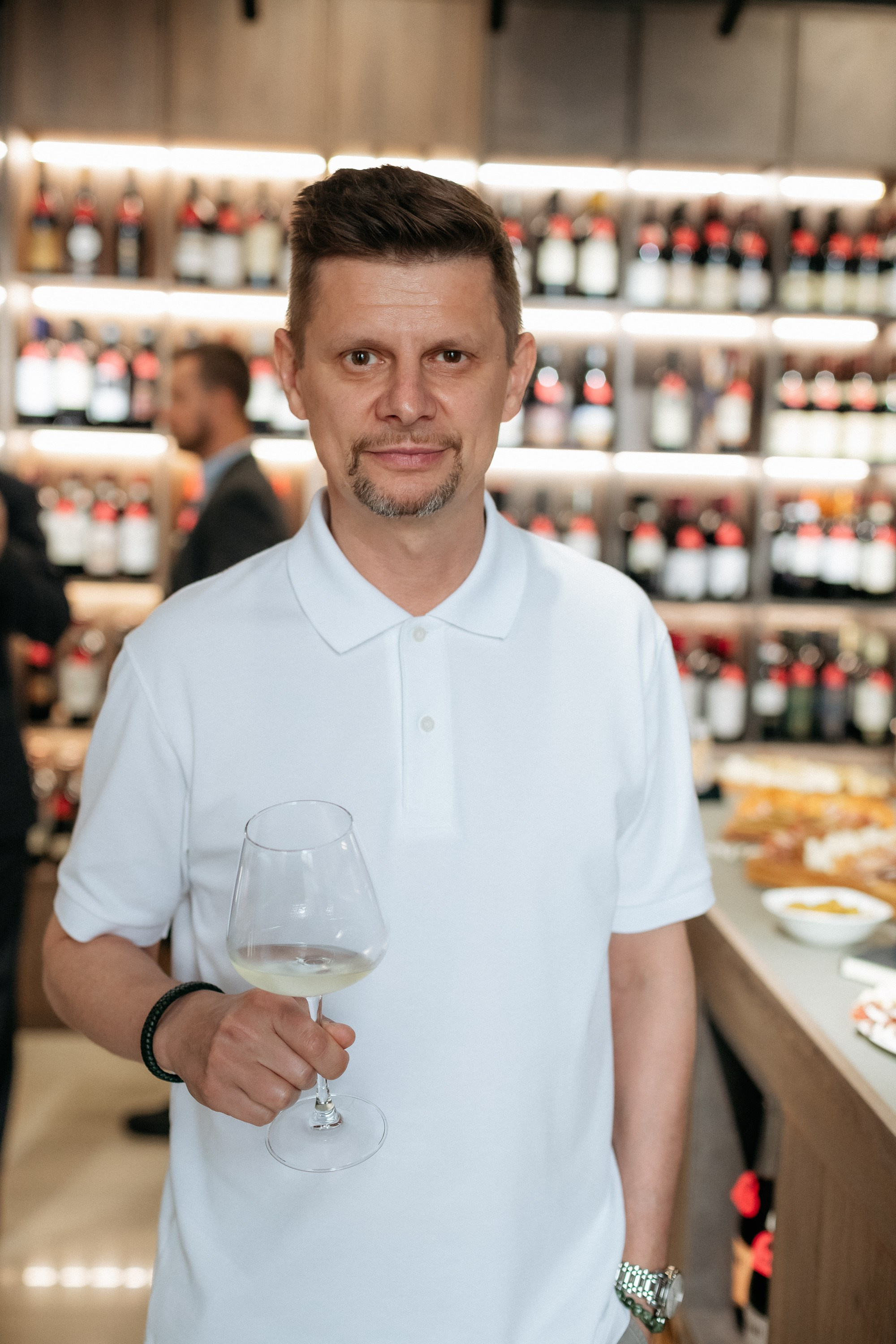 BY SIMPLE ВИНОТЕКА — ОТКРЫТИЕ. СВОИ. ФОТООТЧЕТЫ-СОБЫТИЯ-МЕСТА