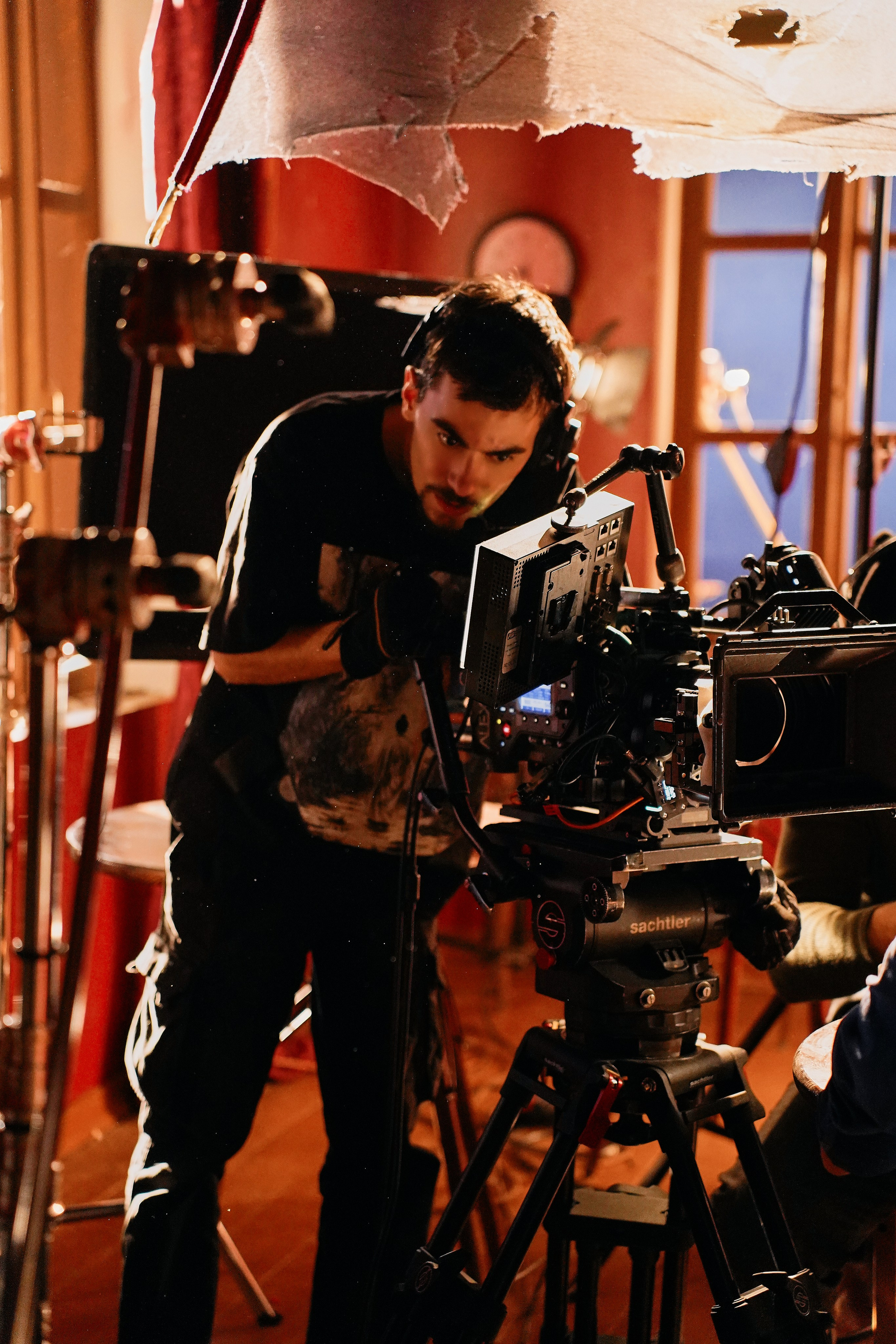 БЭКИ со съемок. Фотограф