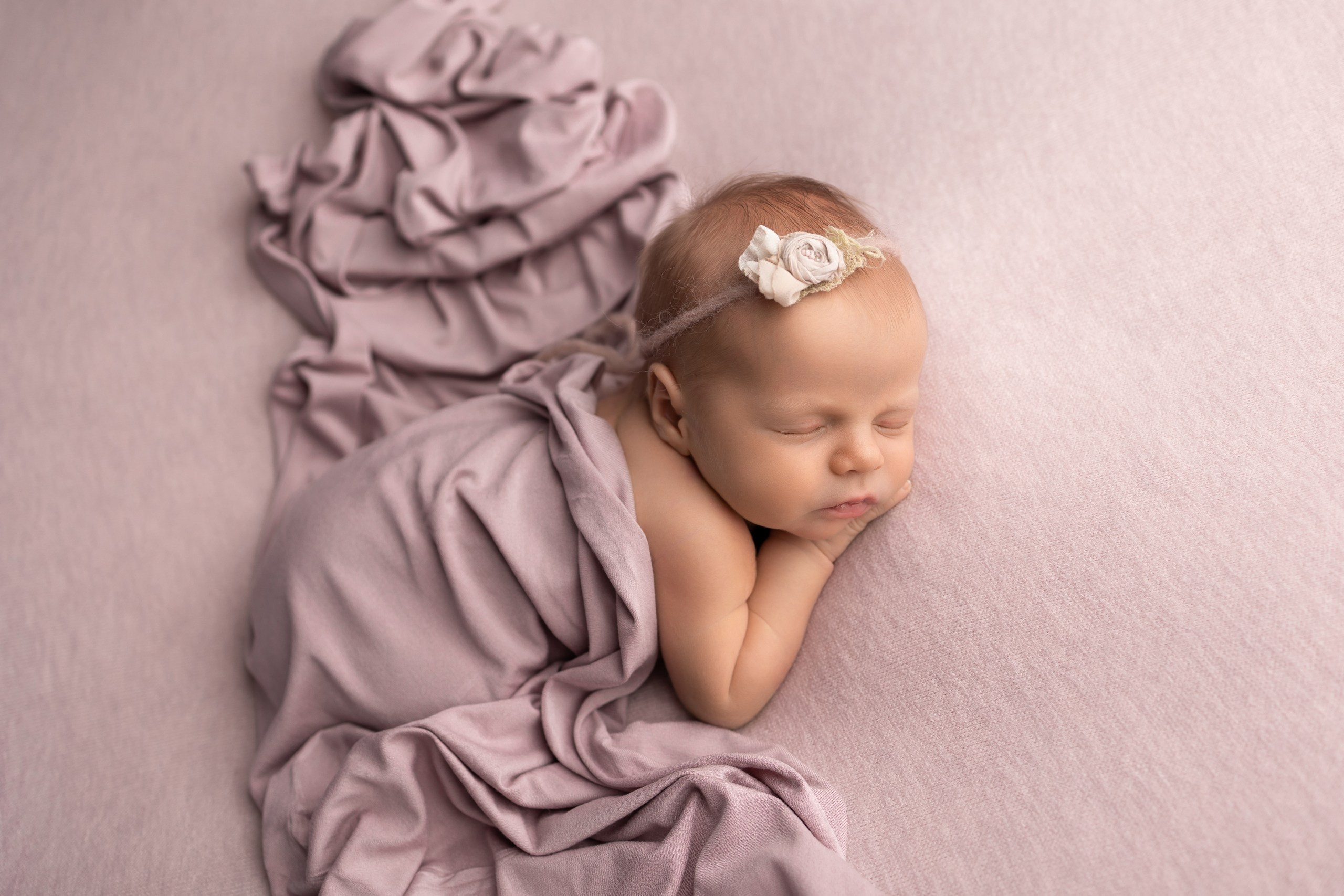 Портфолио Новорожденные - Фотограф новорожденных: искусство запечатлен. Фотограф новорожденных: волшебные моменты первых дней жизни