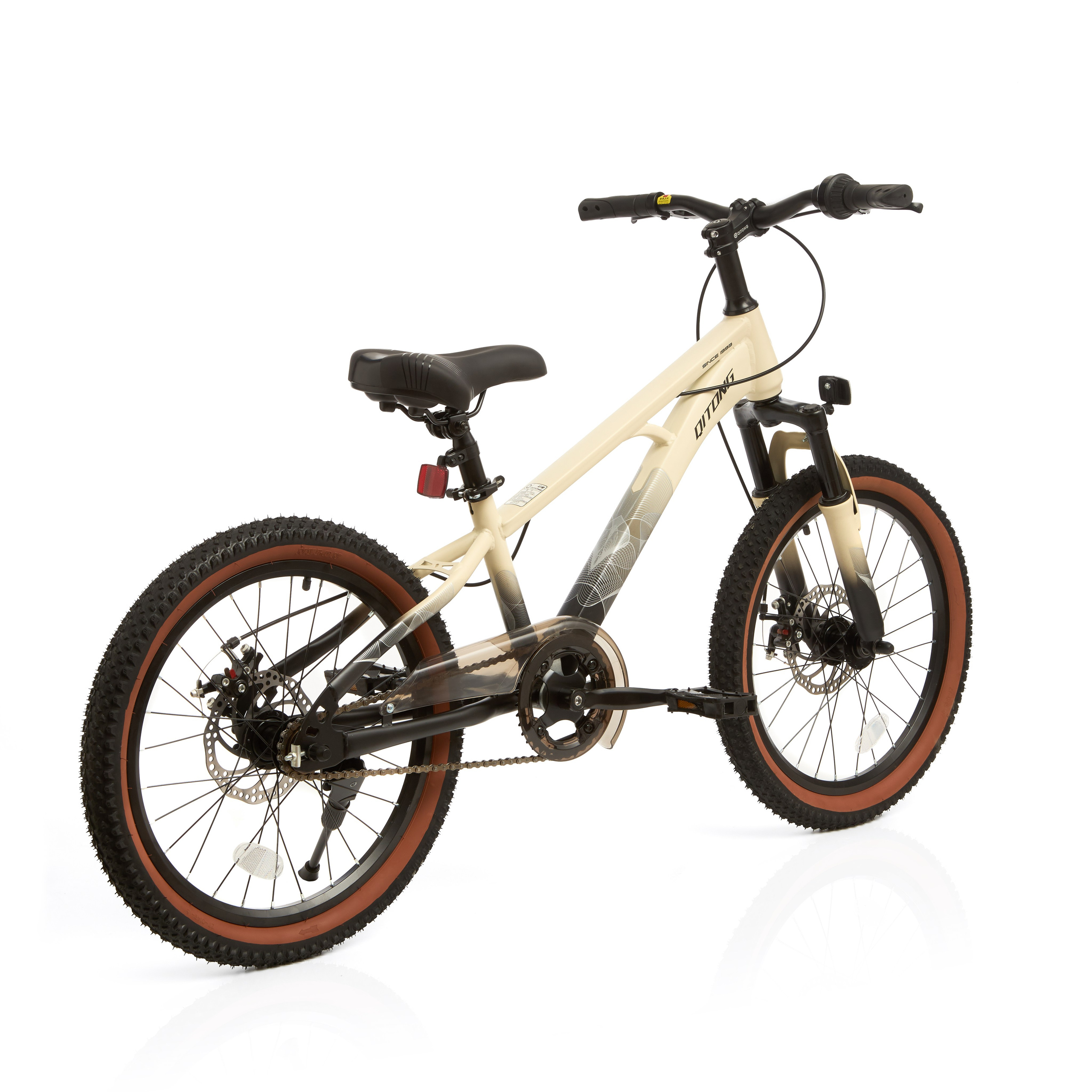 Спорт, туризм, фитнес. Предметная фотосъемка в Алматы. Предметный фотограф для маркетплейстов Артур Ахмадиев