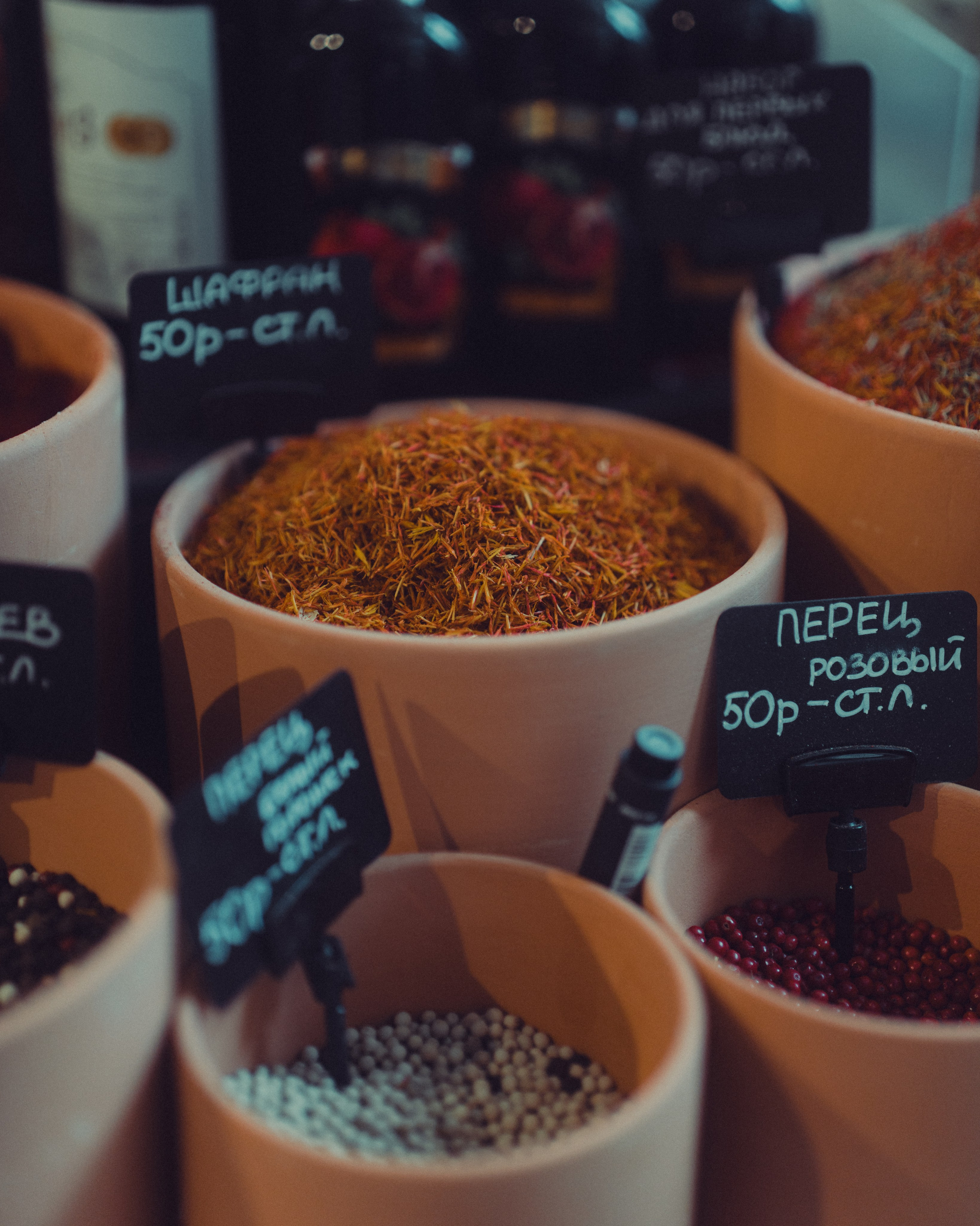 Women's street photo shoot in Kazan - Anton Avanzato