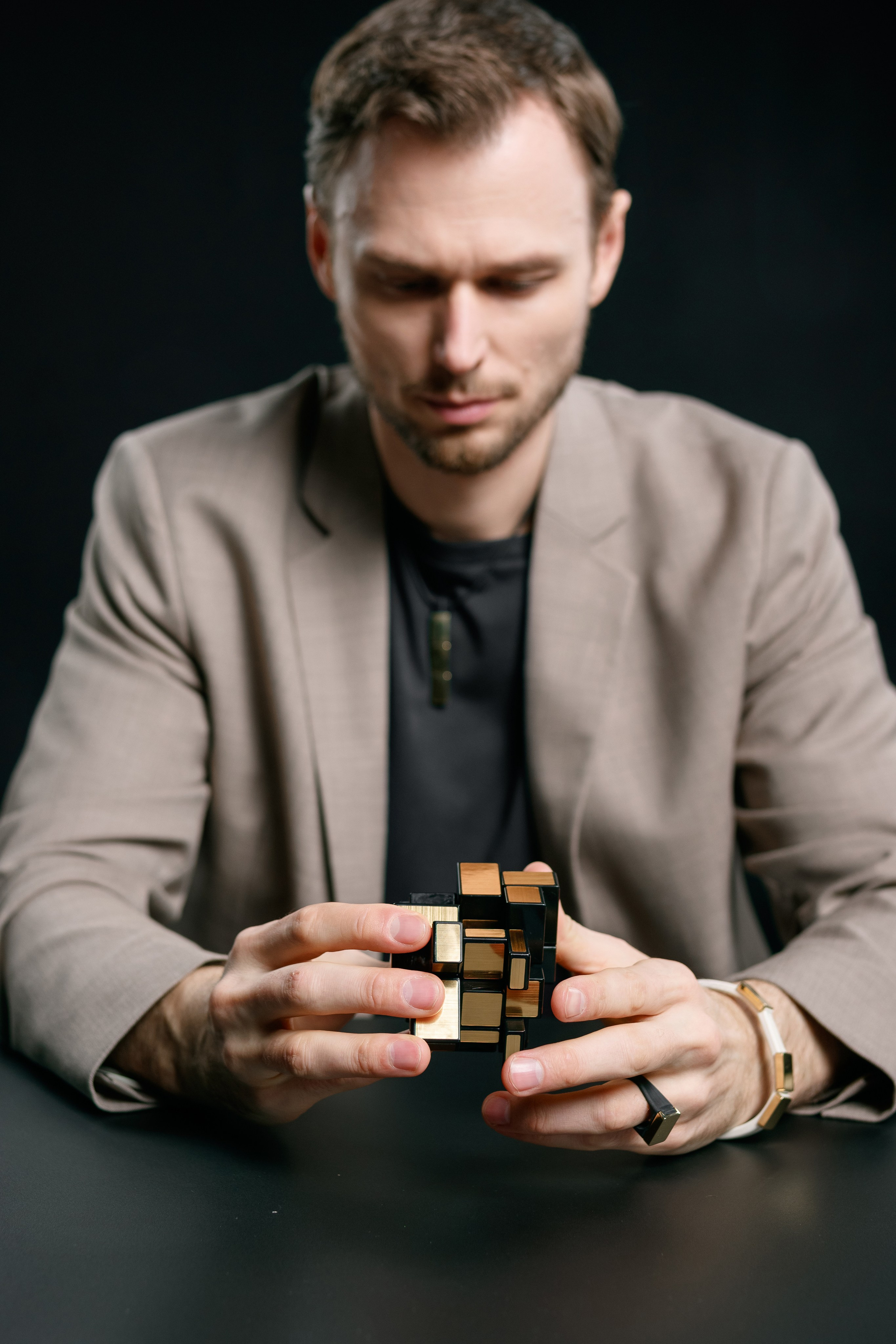 Съемка ювелирки для бренда «Золотник750». Фотограф Олег Сотник