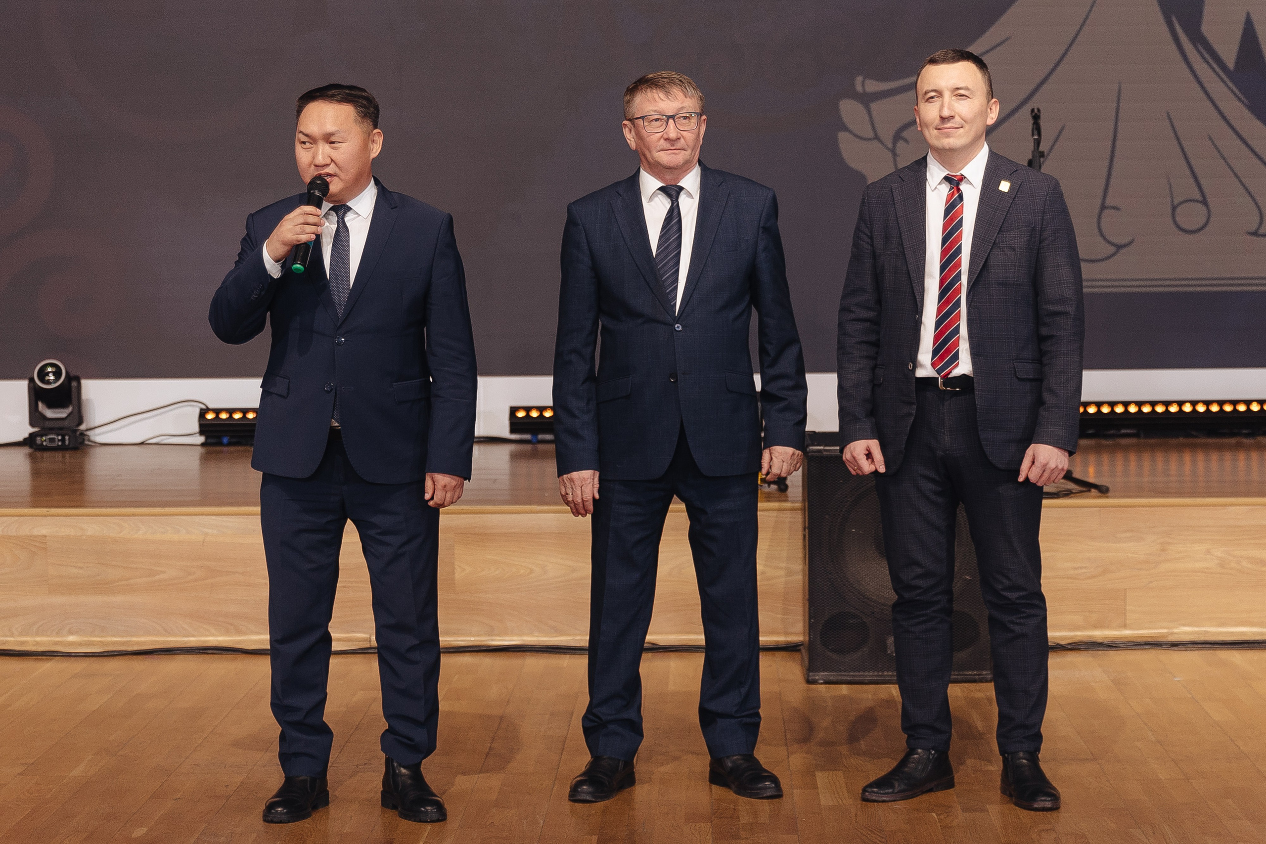 Студенческий бал. Свадебный и семейный фотограф в Улан-Удэ