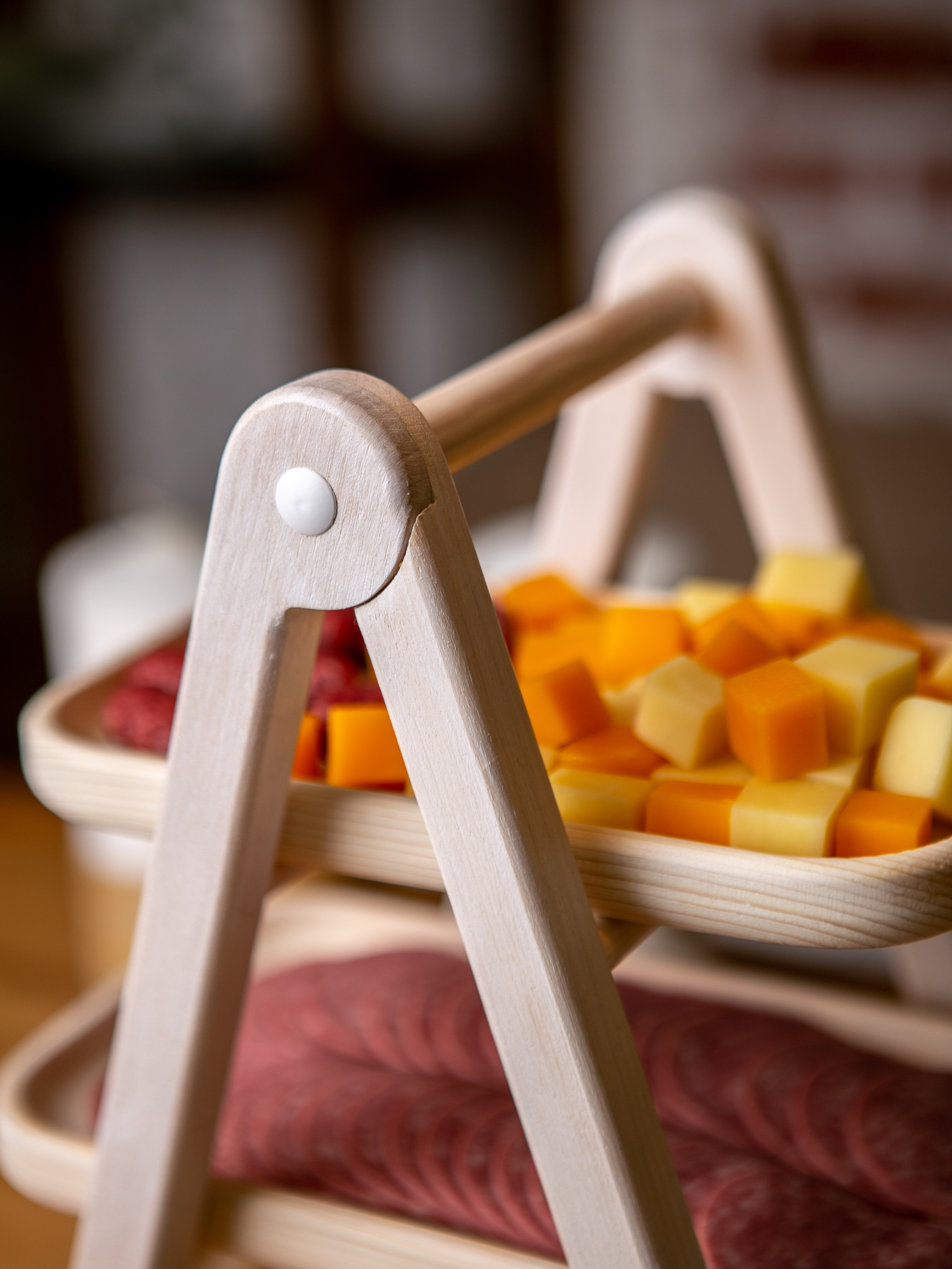 Подносы и этажерки. Контент фотограф, съемка для маркетплейсов, фуд съемка и репортажи в Новосибирске Ралия Галеева