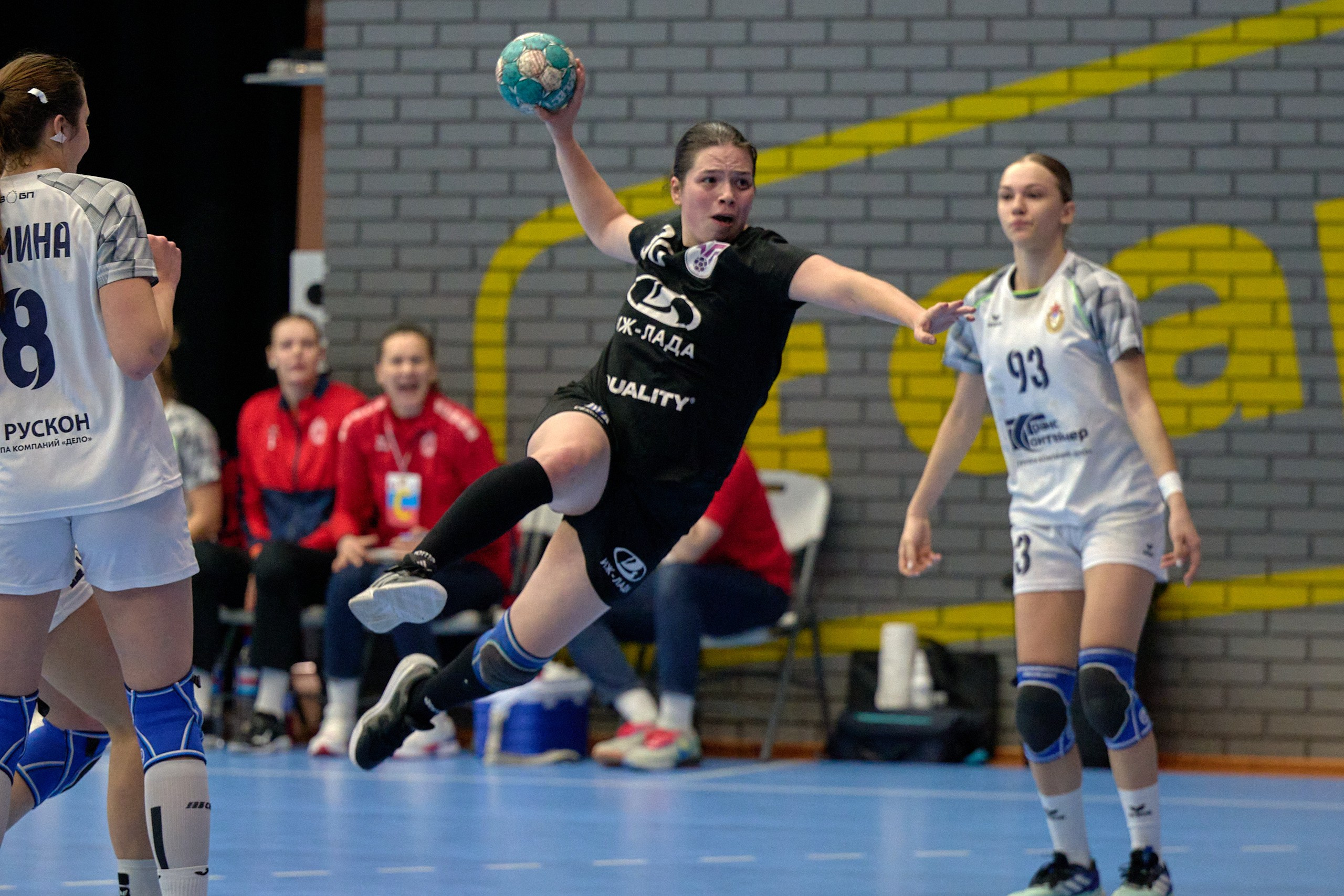 Гандбол. OLIMPBET Суперлига. «Университет» — «ЦСКА». Спортивный репортажный фотограф в Ижевске Сергей Мерзляков