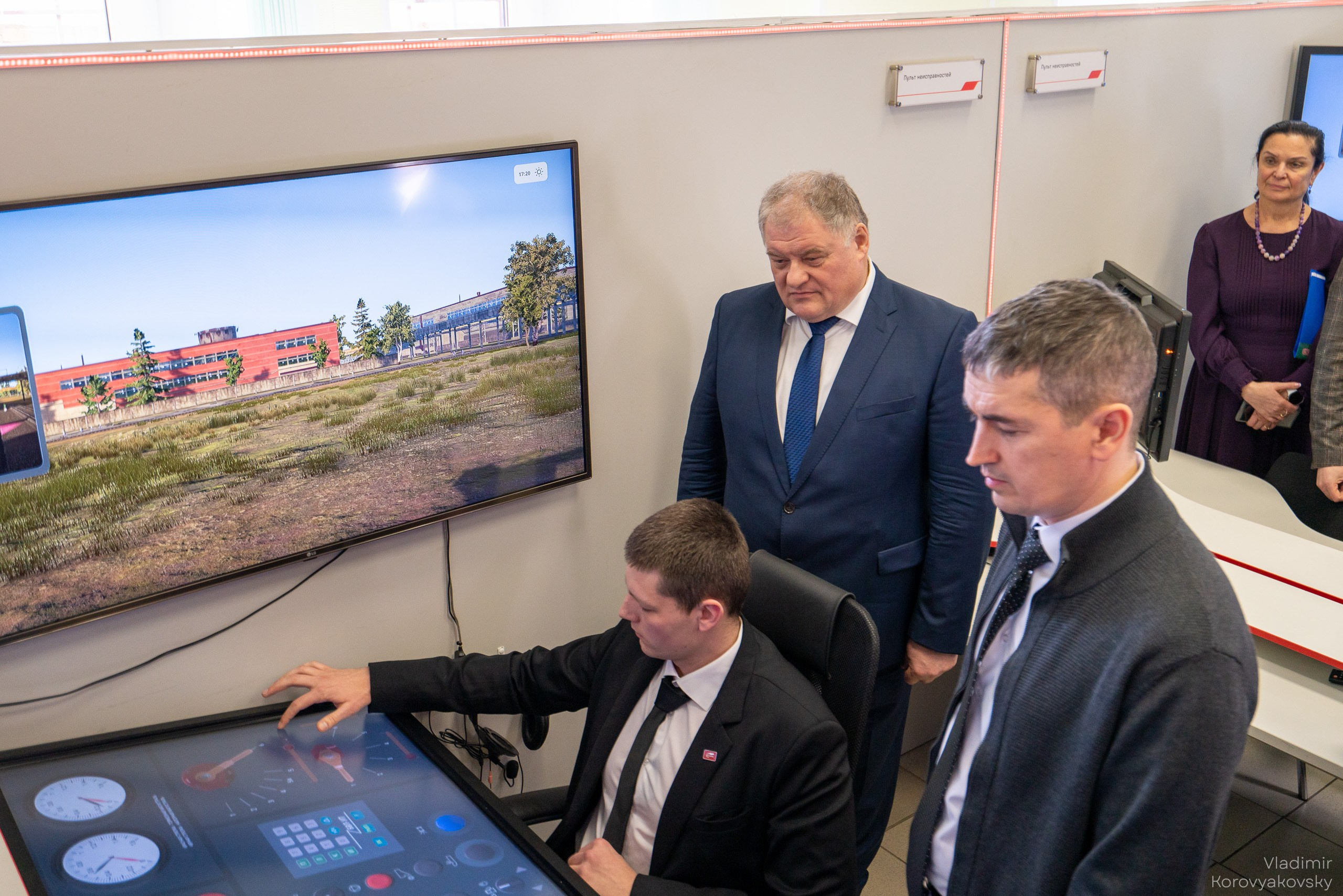 Открытие лабораторий. Фотограф Владимир Коровяковский