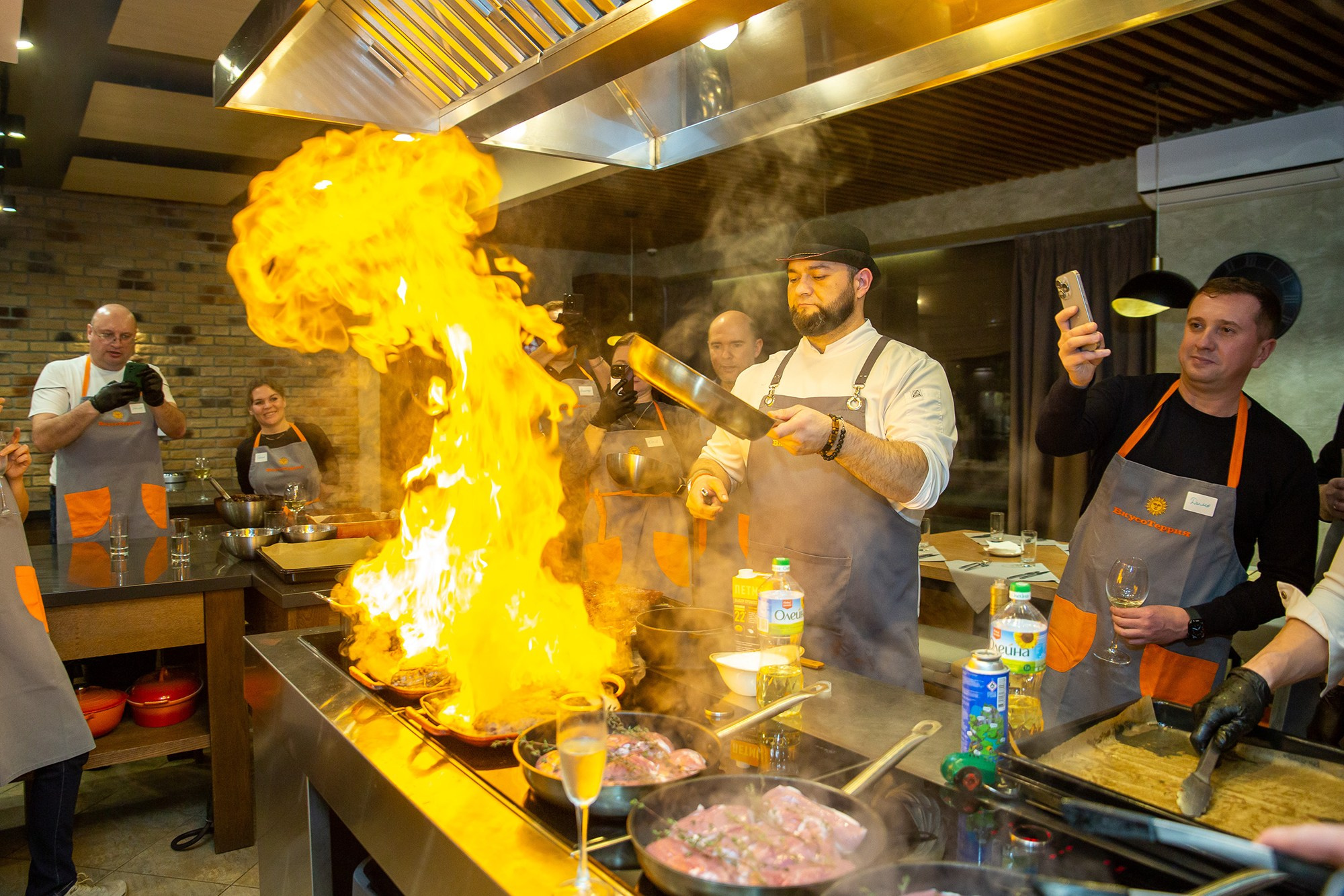 Party!. Портретный и репортажный фотограф в Москве Денис Машков