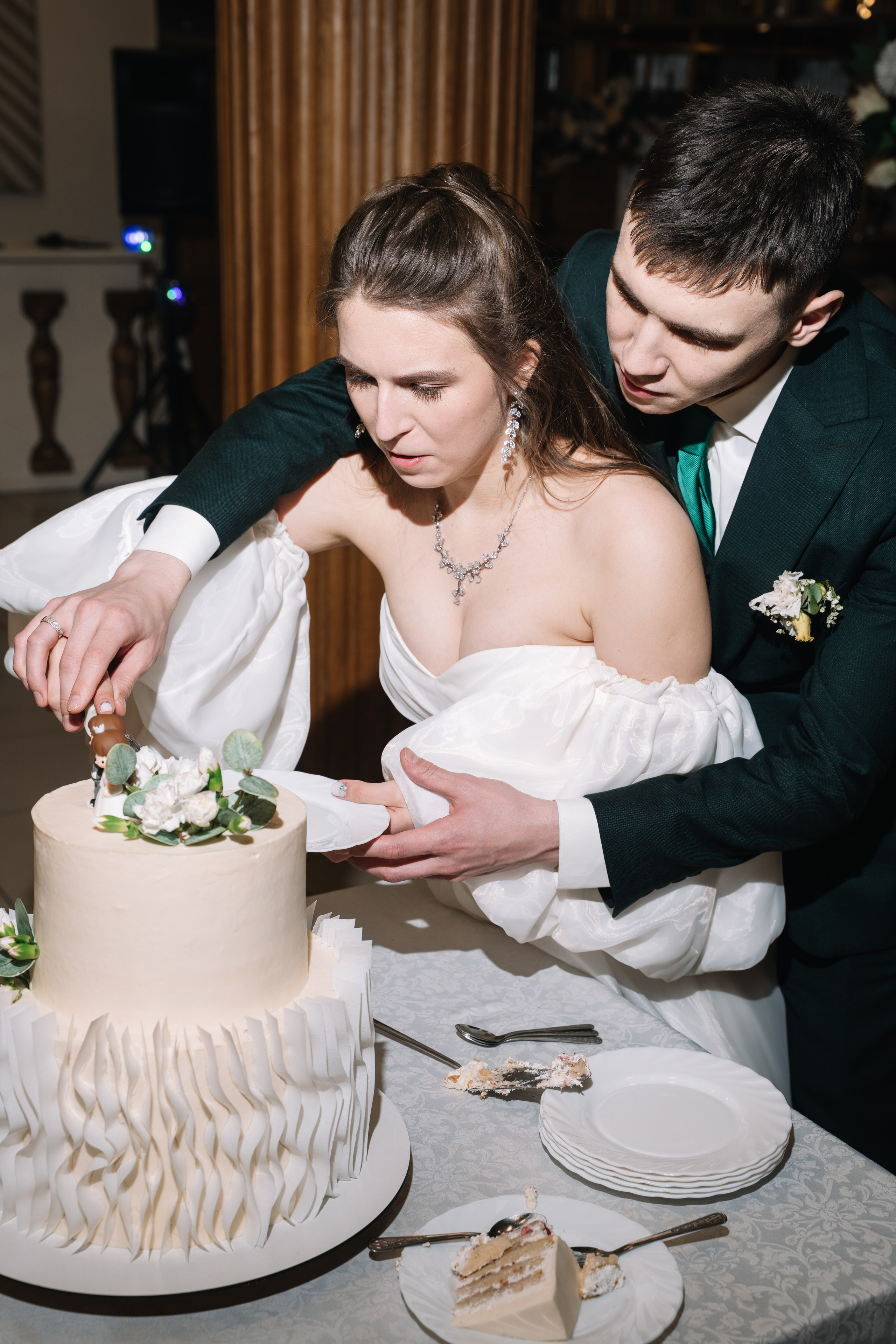 Владимир и Виктория. Дипломированный фотограф в Новосибирске. Фотографирую свадьбы, репортажи, индивидуальные фотосессии, lovestory(семейные)