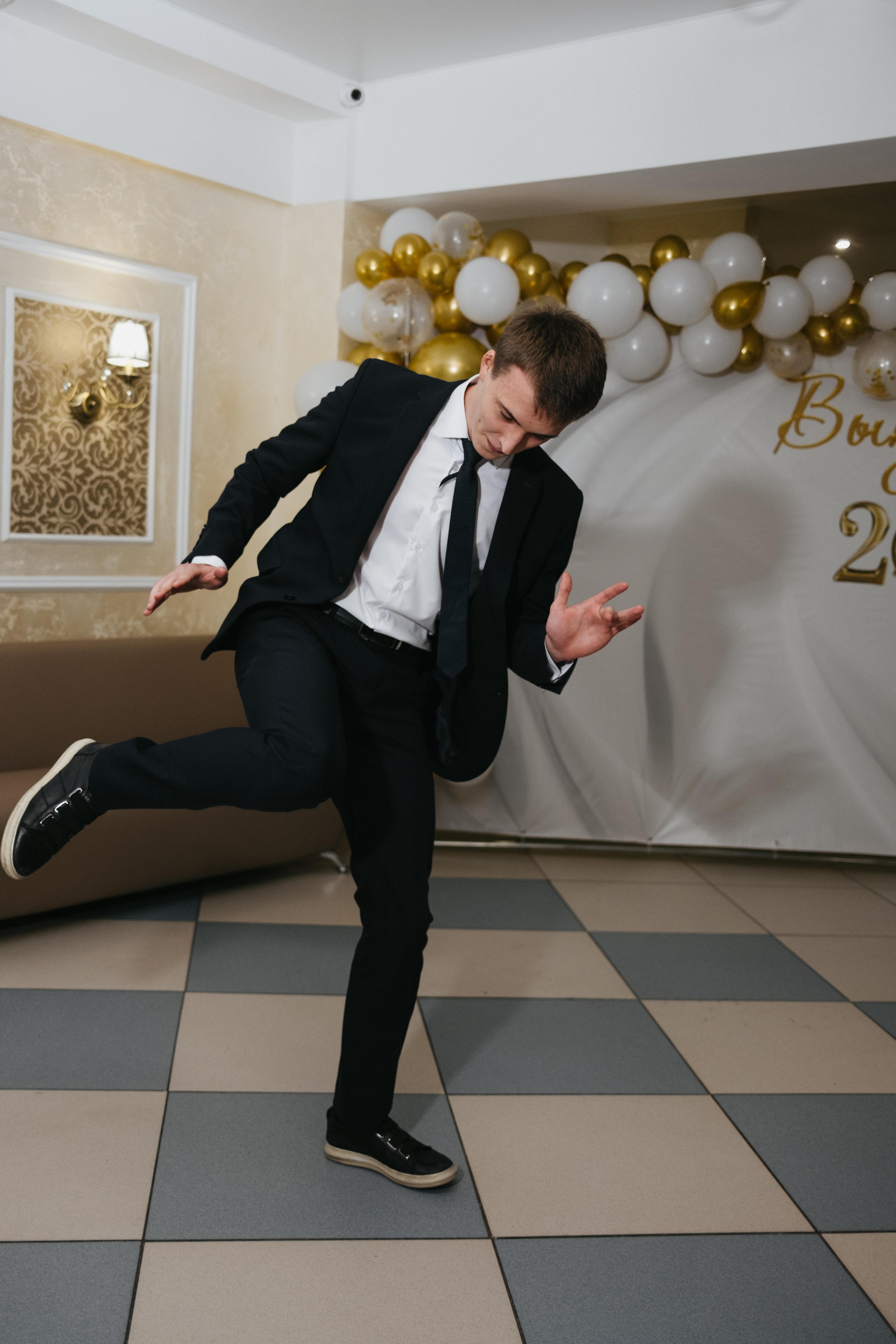 Выпускной 11 класс школы № 30. Свадебный и репортажной фотограф Денис Ожигин в Краснодаре и Краснодарском крае