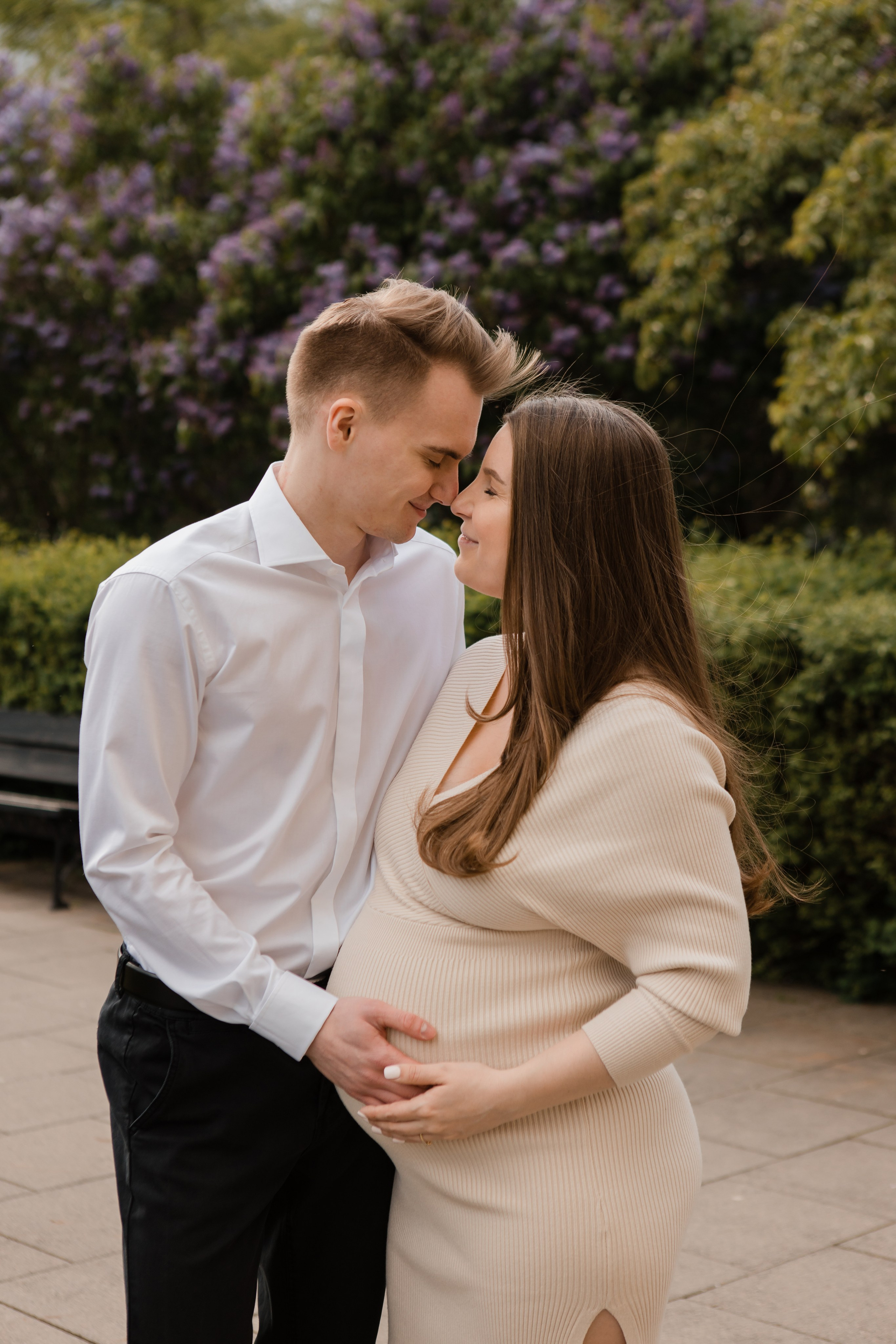 Семейная фотосессия Андрея и Марии. Видеосъемка и фотосъемка свадеб. Фотограф и оператор на свадьбу. Видеосъемка подкастов, собственная видео-фотостудии. Предметная фотосъемка