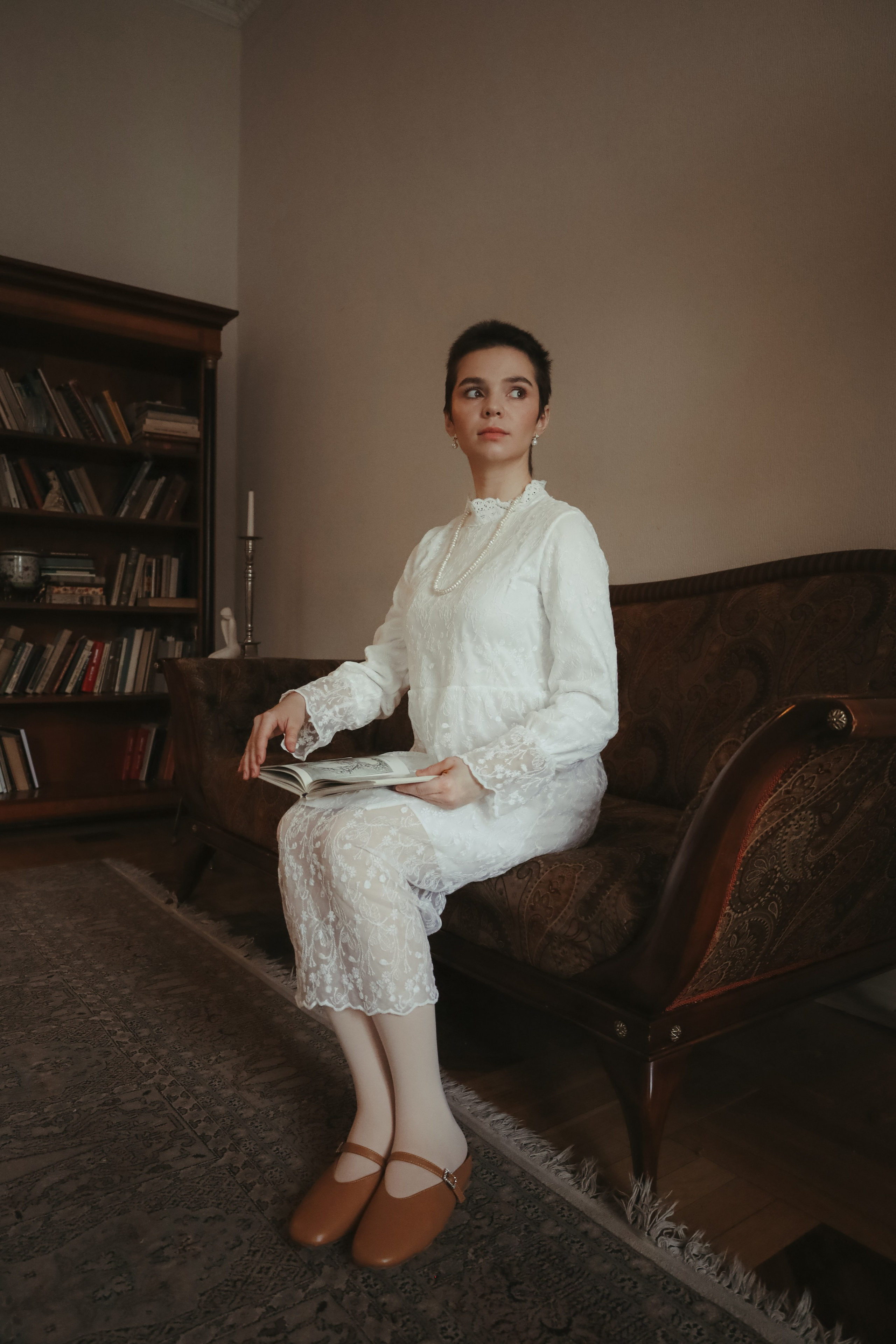 Актриса в особняке. Фотограф Химки Анна Татарских