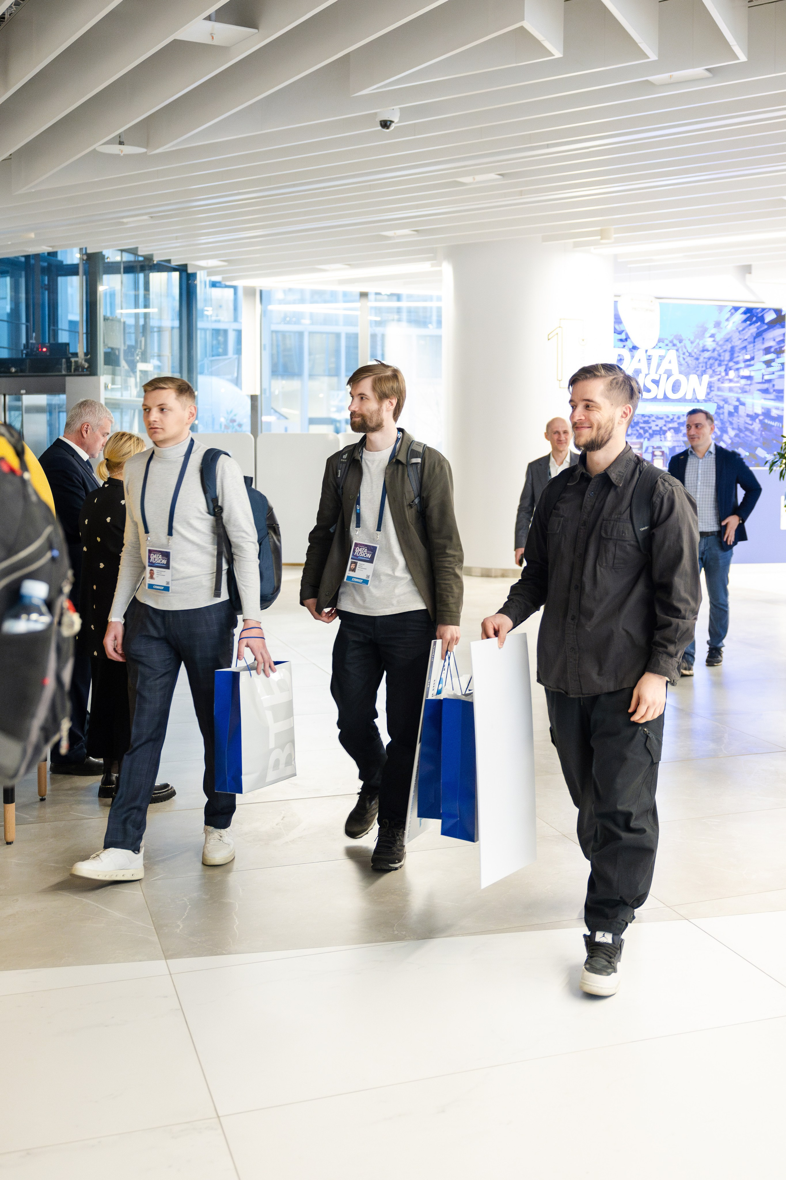 Data Fusion. Свадебный репортажный фотограф в Москве