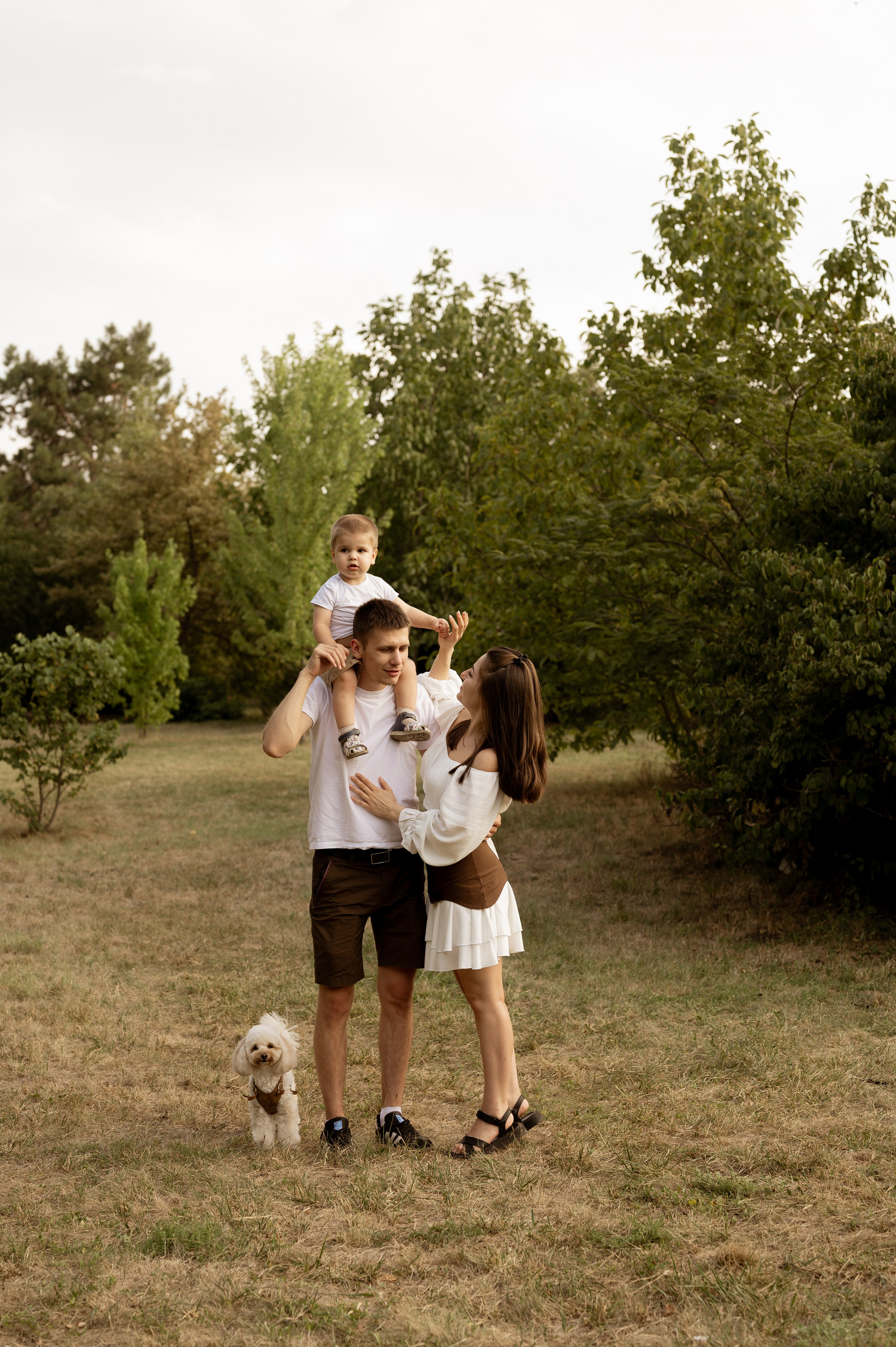 Летняя семейная фотосессия в парке. Свадебный и семейный фотограф в Краснодаре Алина Мельник