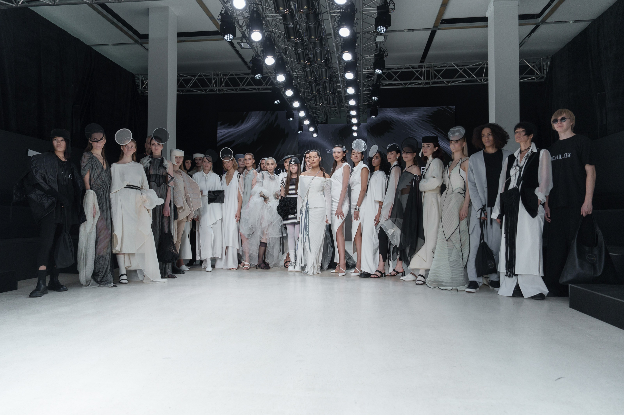 Moscow Fashion Week 2025 весна. Фотограф Николай Прокофьев модельные тесты в Москве