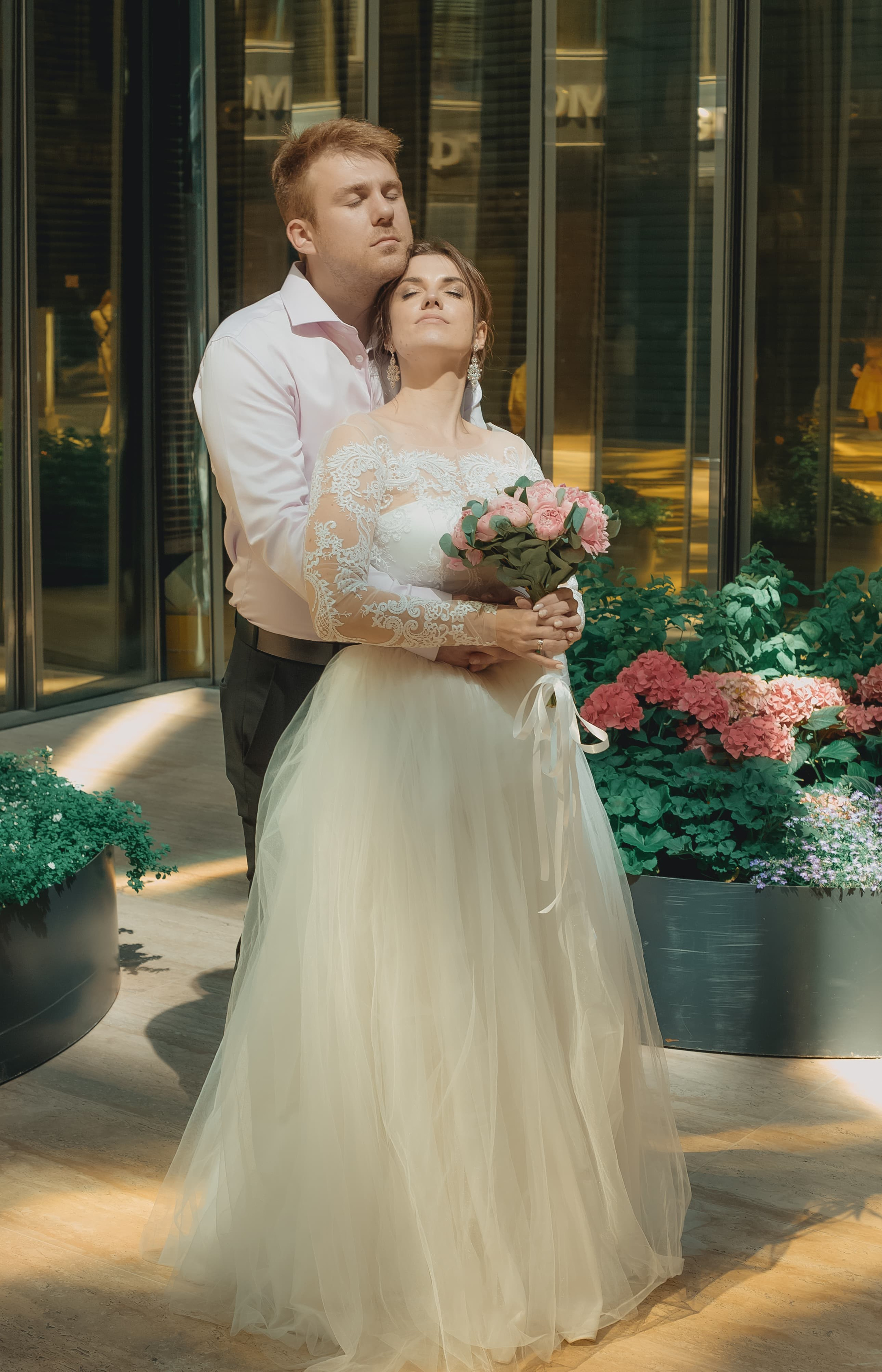 Свадебный фотограф в Спб. Локации для свадебной съемки фото в Питере. Свадебный фотограф / свадебный видеограф Vladislav Kalina