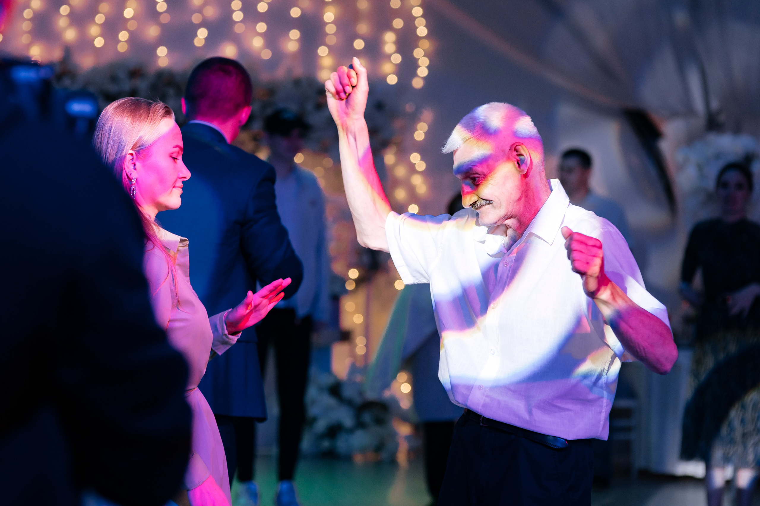 Фотосъемка полного свадебного дня с выездной регистрацией в Ижевске. Свадебный и портретный фотограф в Ижевске и Санкт-Петербурге Саша Брокколи