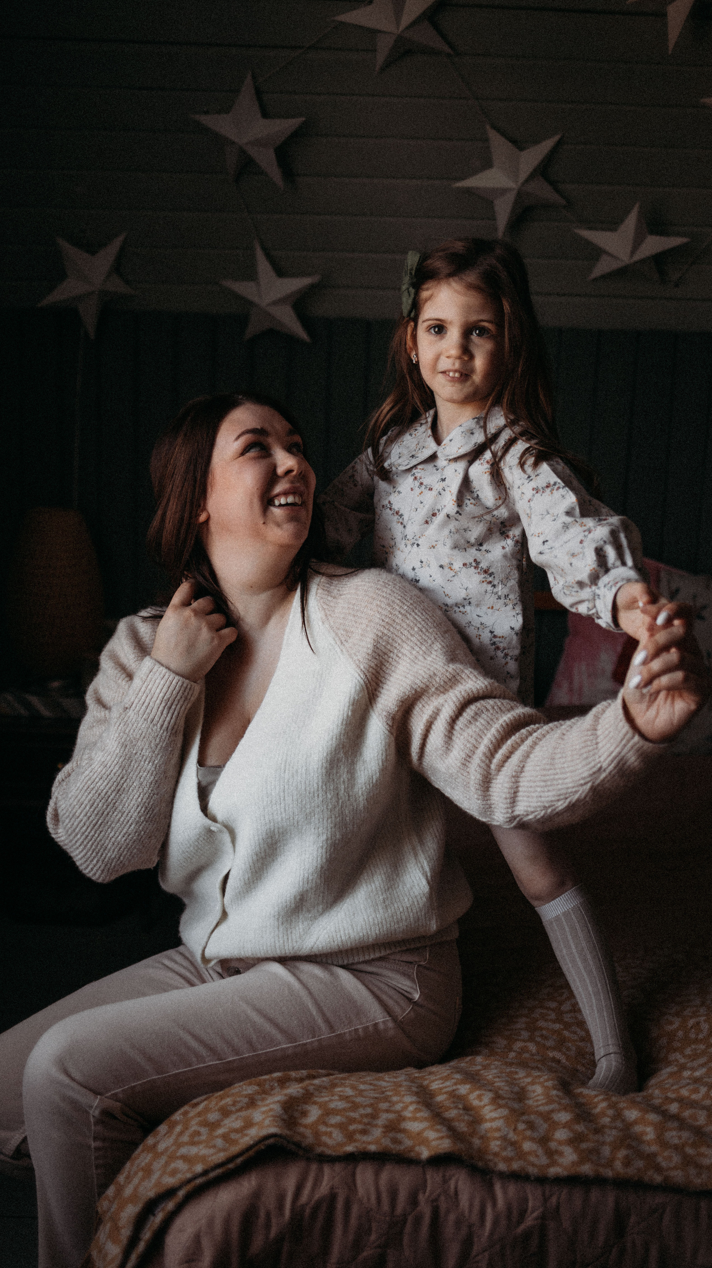 Ирина, Эдвард, Моника, Марсель. Всем привет! Меня зовут Евгения Попова и я семейный фотограф в Москве