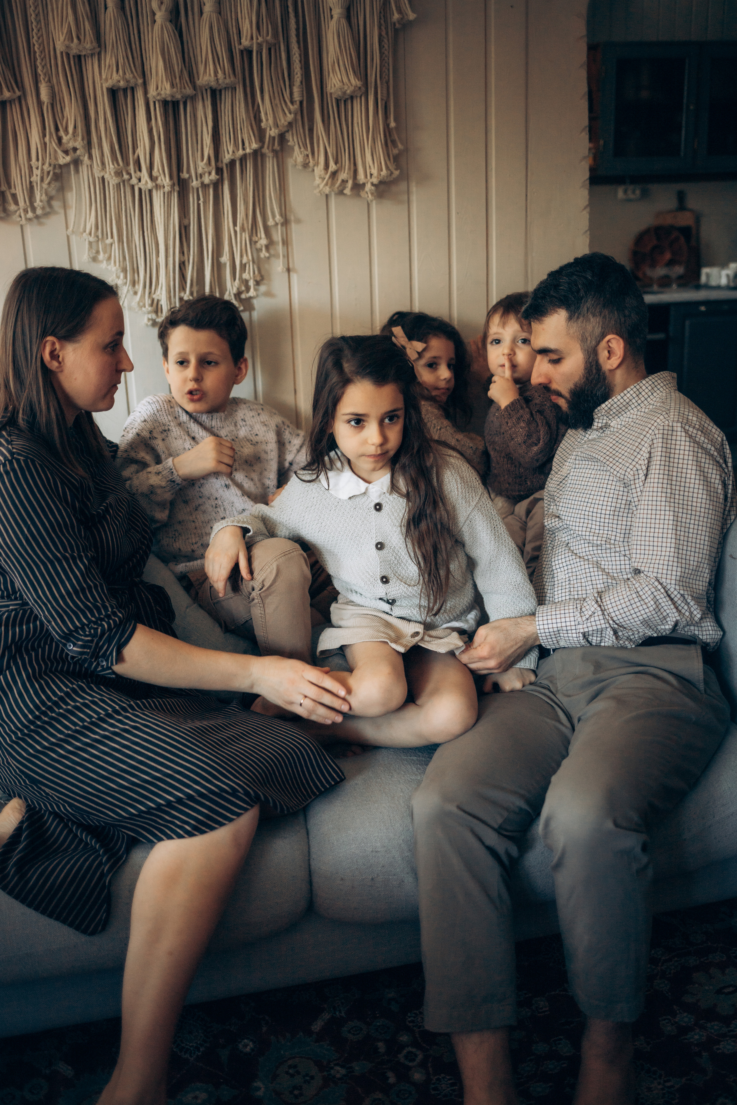 Анастасия, Манс, Паша, Маша, Саша, Федя. Всем привет! Меня зовут Евгения Попова и я семейный фотограф в Москве