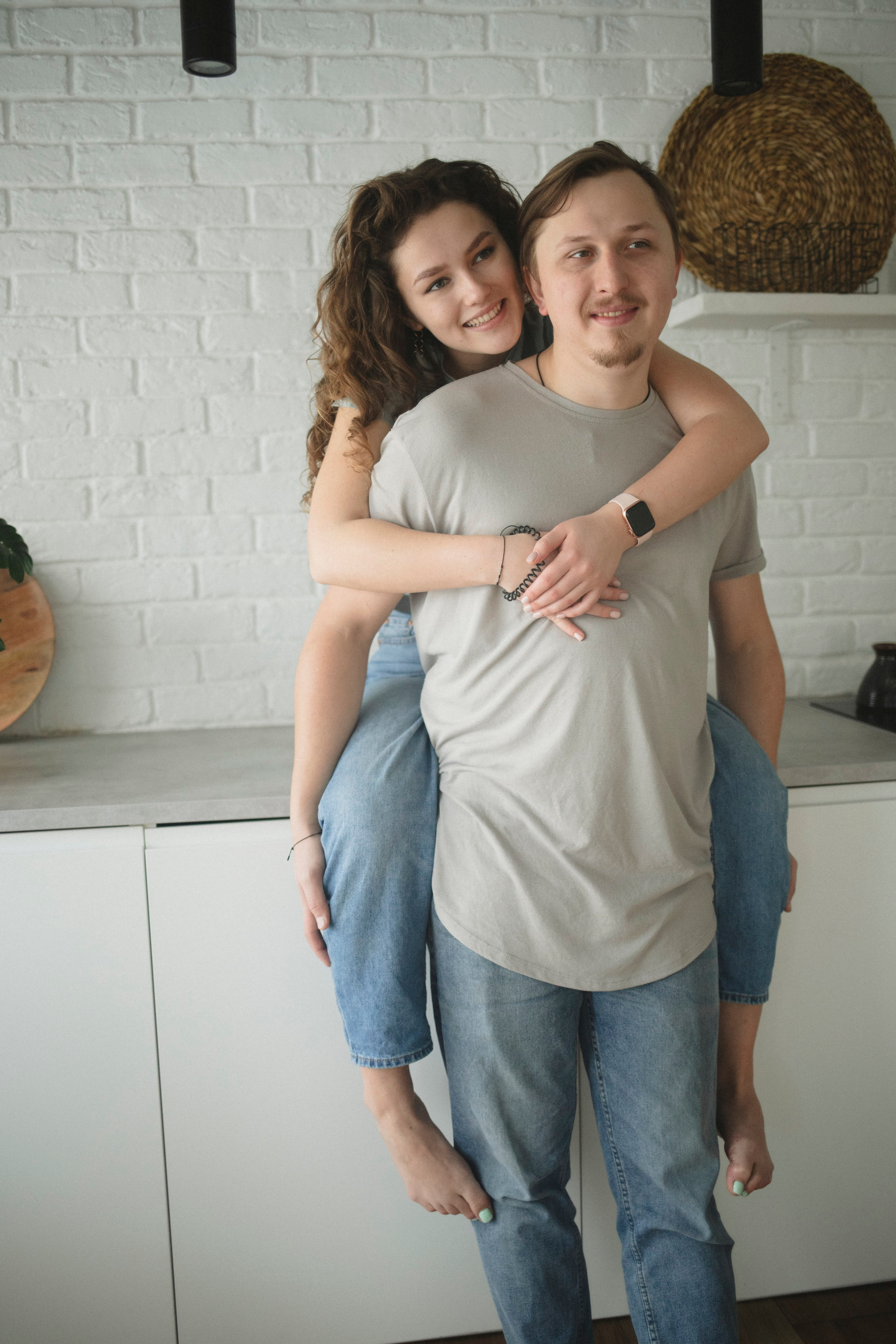 Евгения и Никита. Всем привет! Меня зовут Евгения Попова и я семейный фотограф в Москве