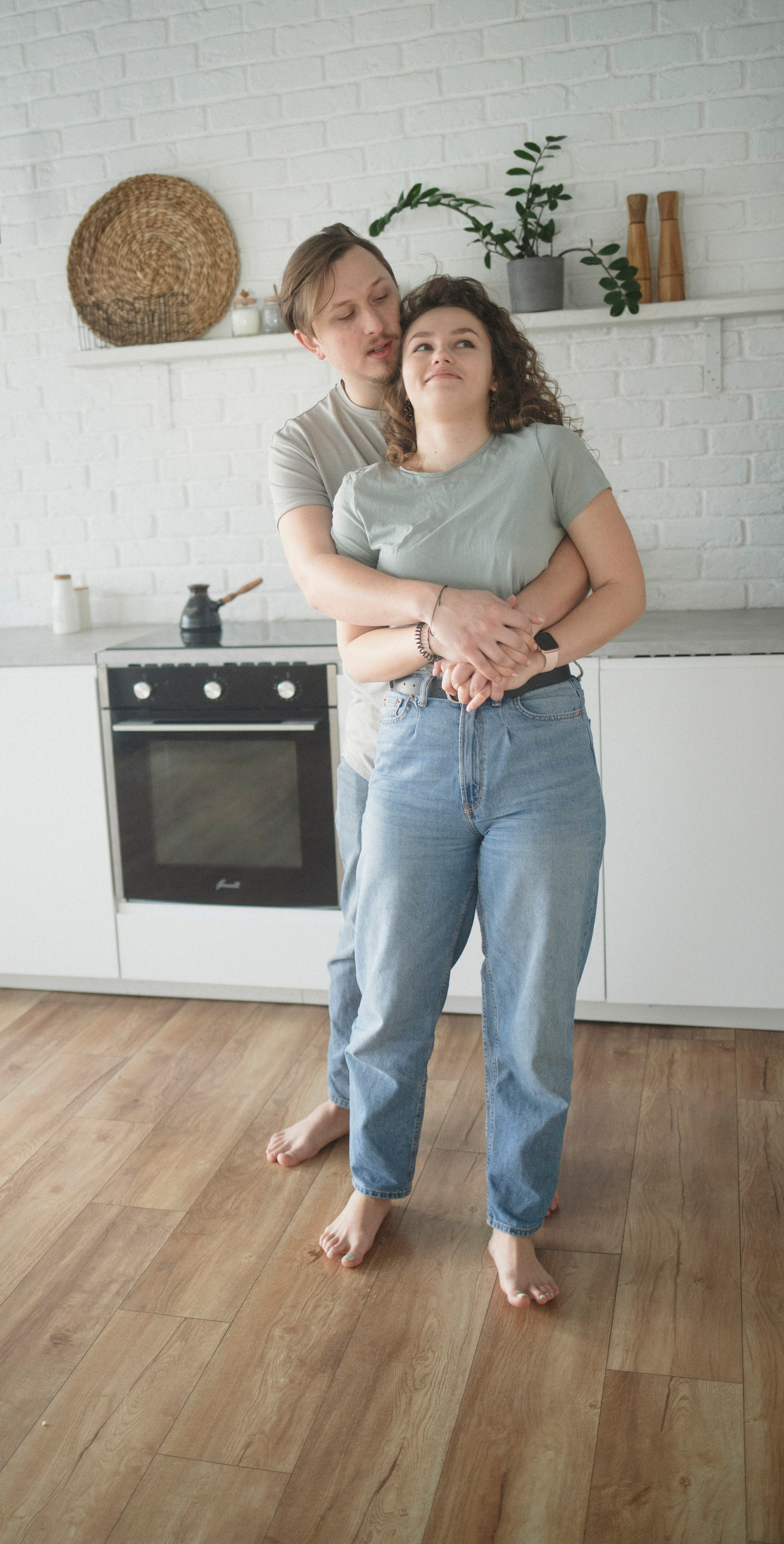 Евгения и Никита. Всем привет! Меня зовут Евгения Попова и я семейный фотограф в Москве