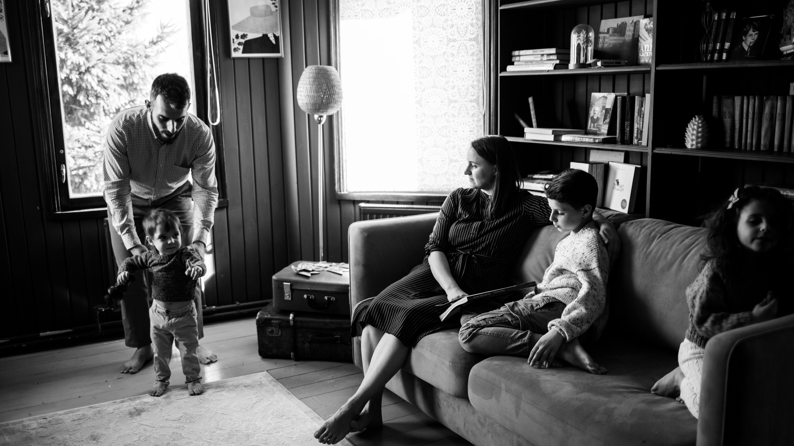 Анастасия, Манс, Паша, Маша, Саша, Федя. Всем привет! Меня зовут Евгения Попова и я семейный фотограф в Москве