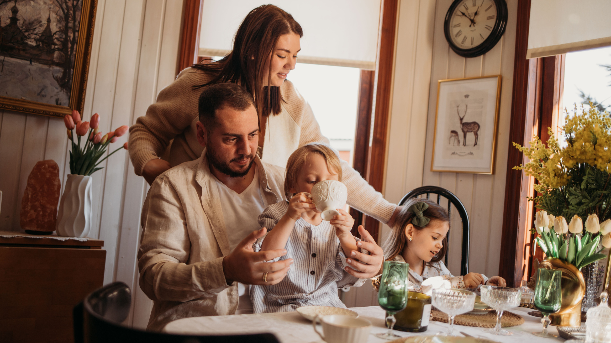 Ирина, Эдвард, Моника, Марсель. Всем привет! Меня зовут Евгения Попова и я семейный фотограф в Москве