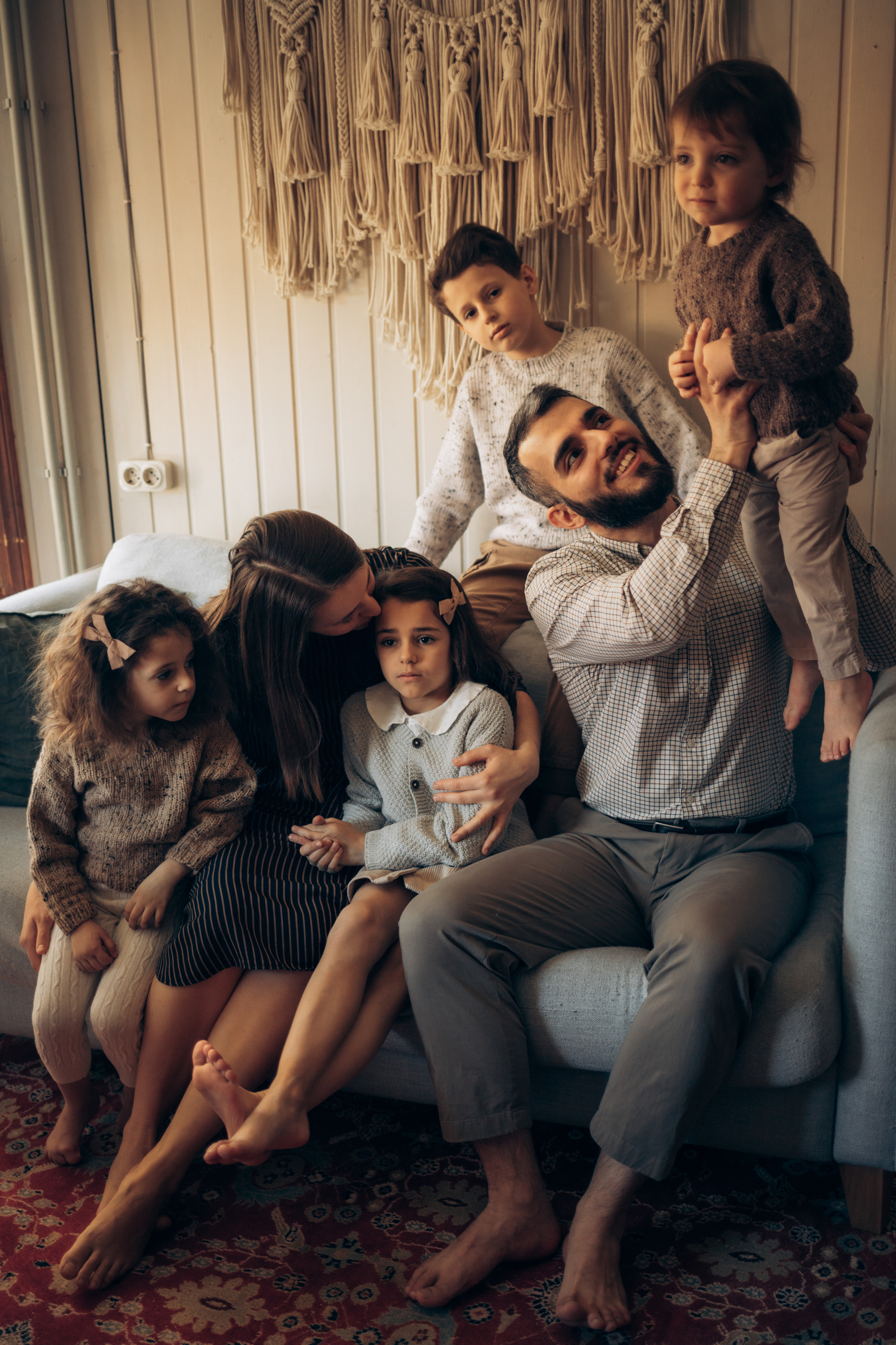 Анастасия, Манс, Паша, Маша, Саша, Федя. Всем привет! Меня зовут Евгения Попова и я семейный фотограф в Москве