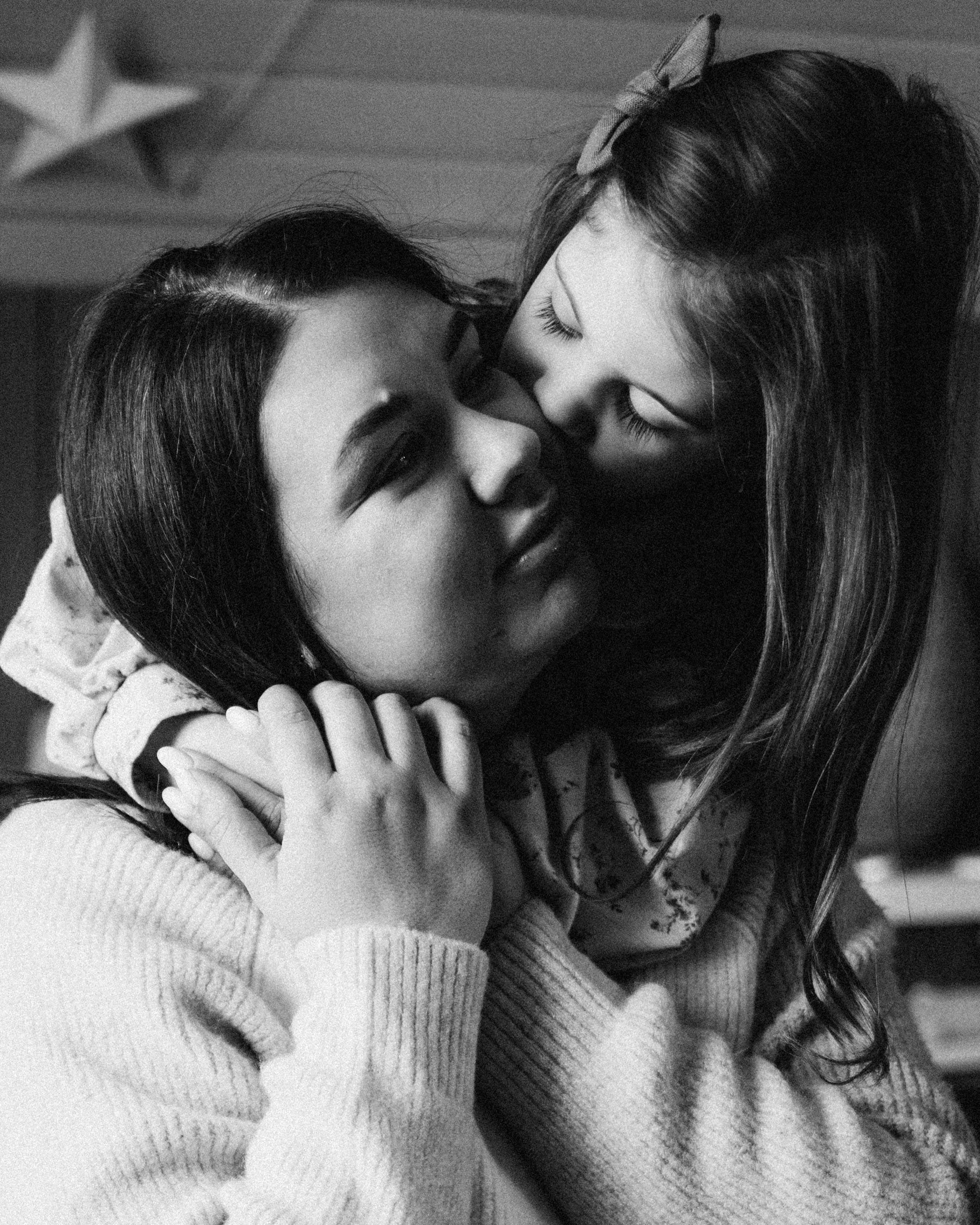 Ирина, Эдвард, Моника, Марсель. Всем привет! Меня зовут Евгения Попова и я семейный фотограф в Москве