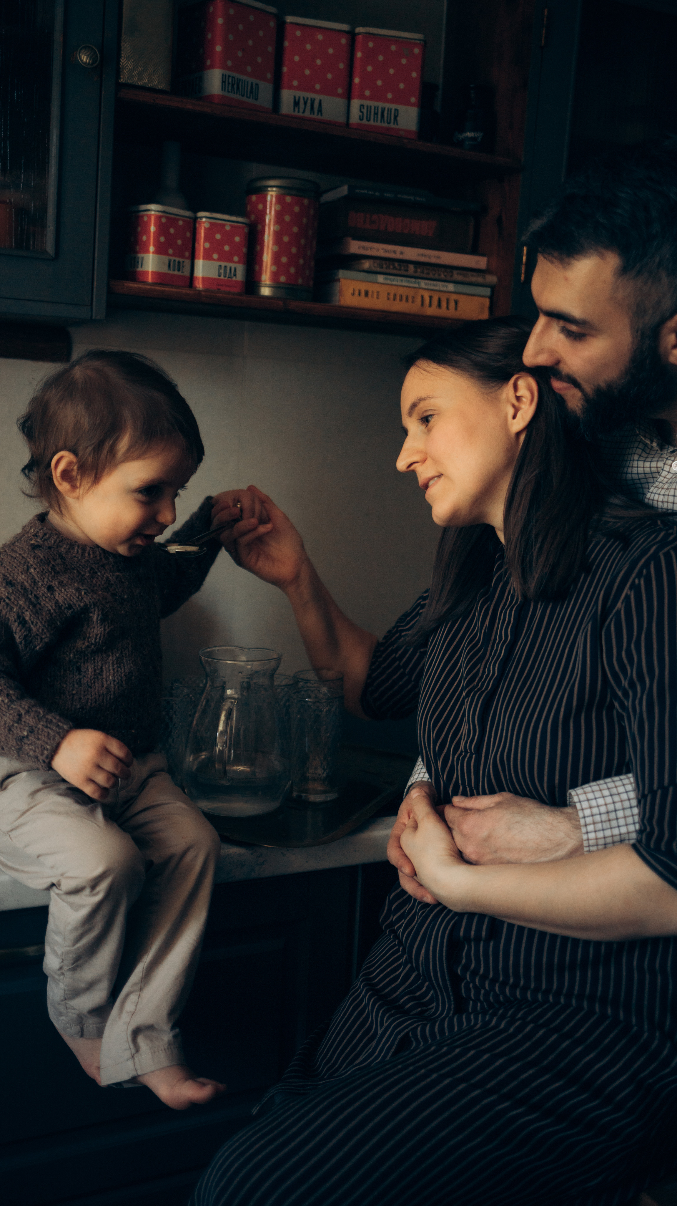 Анастасия, Манс, Паша, Маша, Саша, Федя. Всем привет! Меня зовут Евгения Попова и я семейный фотограф в Москве