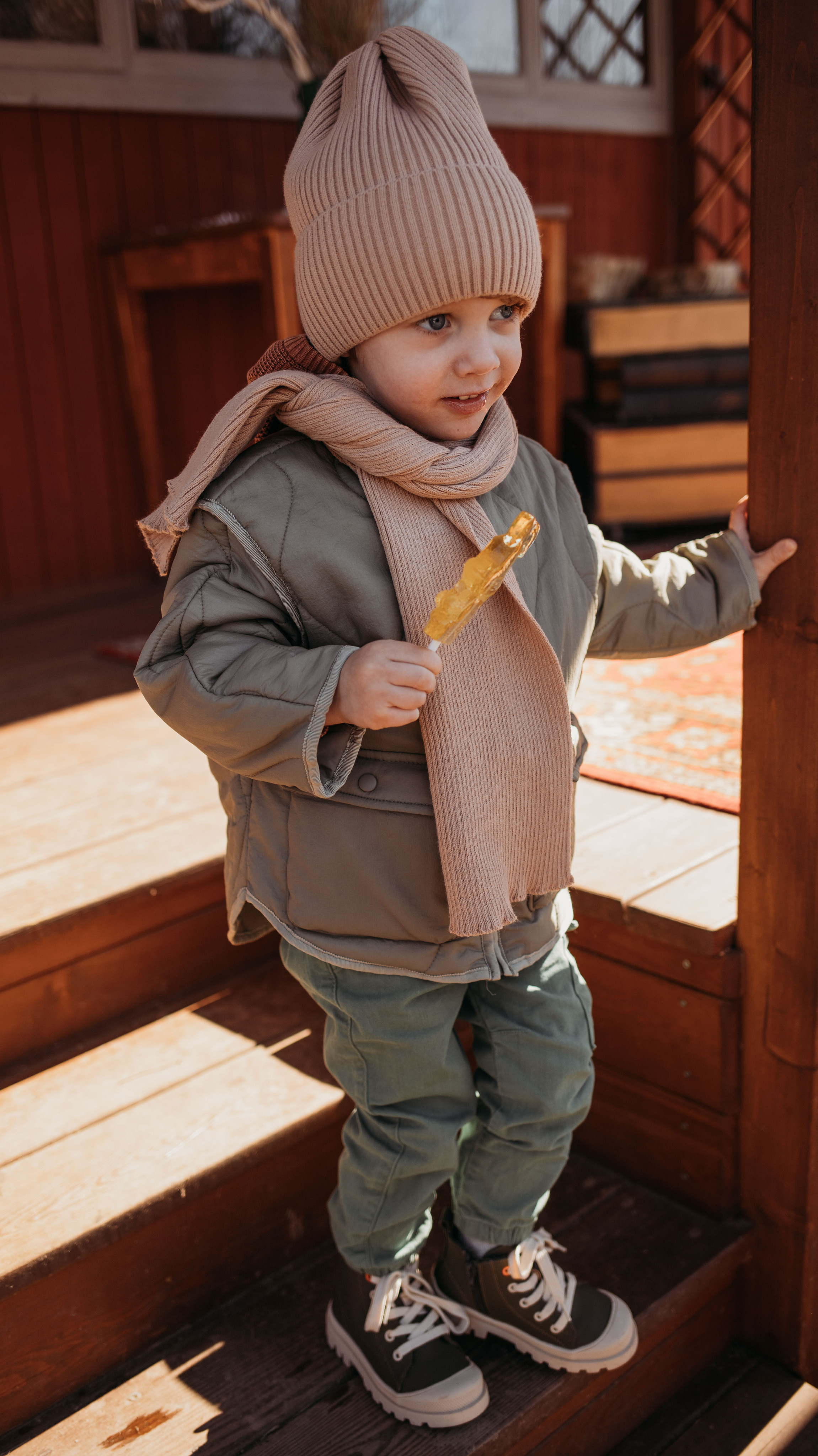 Ирина, Эдвард, Моника, Марсель. Всем привет! Меня зовут Евгения Попова и я семейный фотограф в Москве