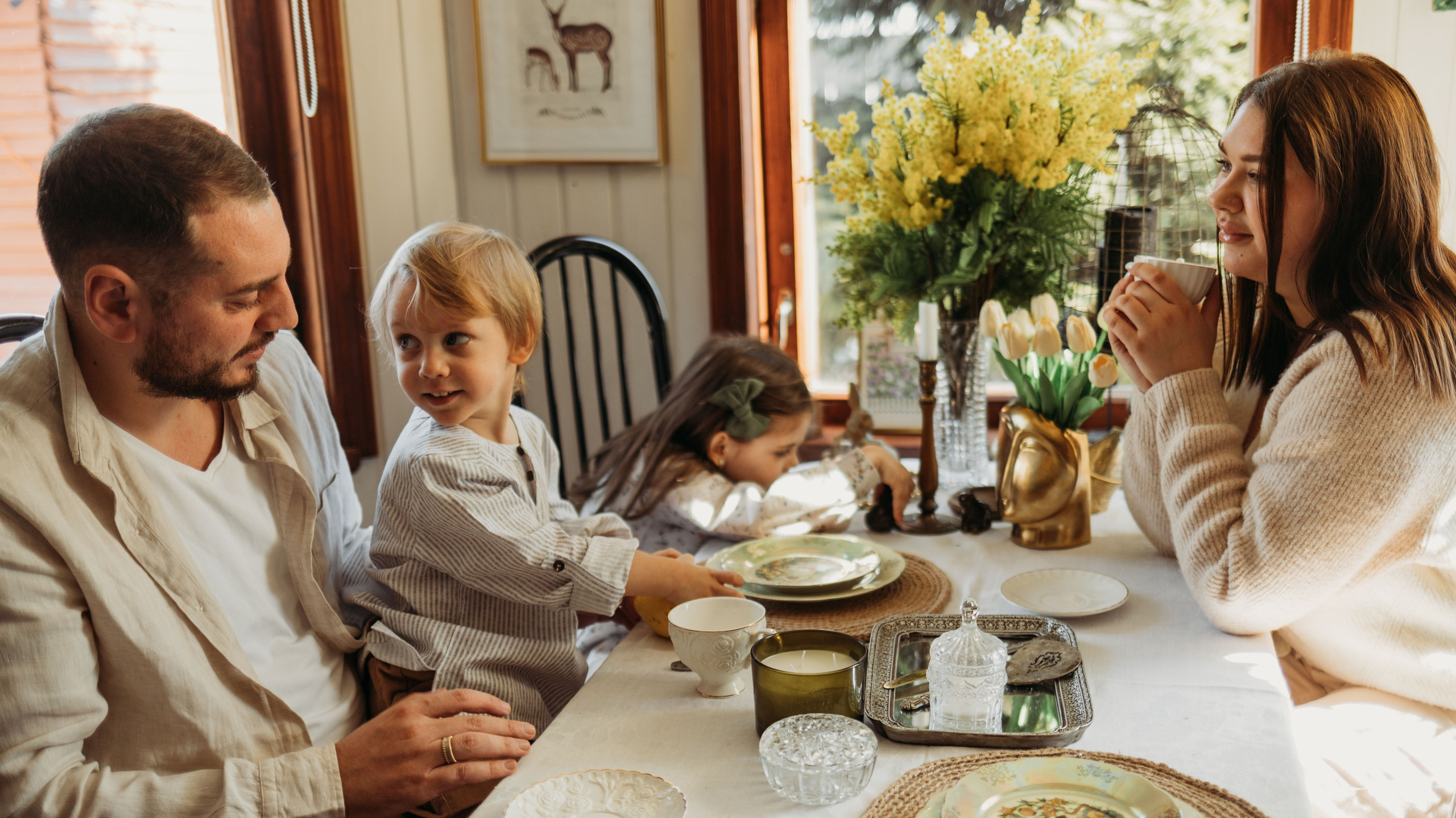 Ирина, Эдвард, Моника, Марсель. Всем привет! Меня зовут Евгения Попова и я семейный фотограф в Москве