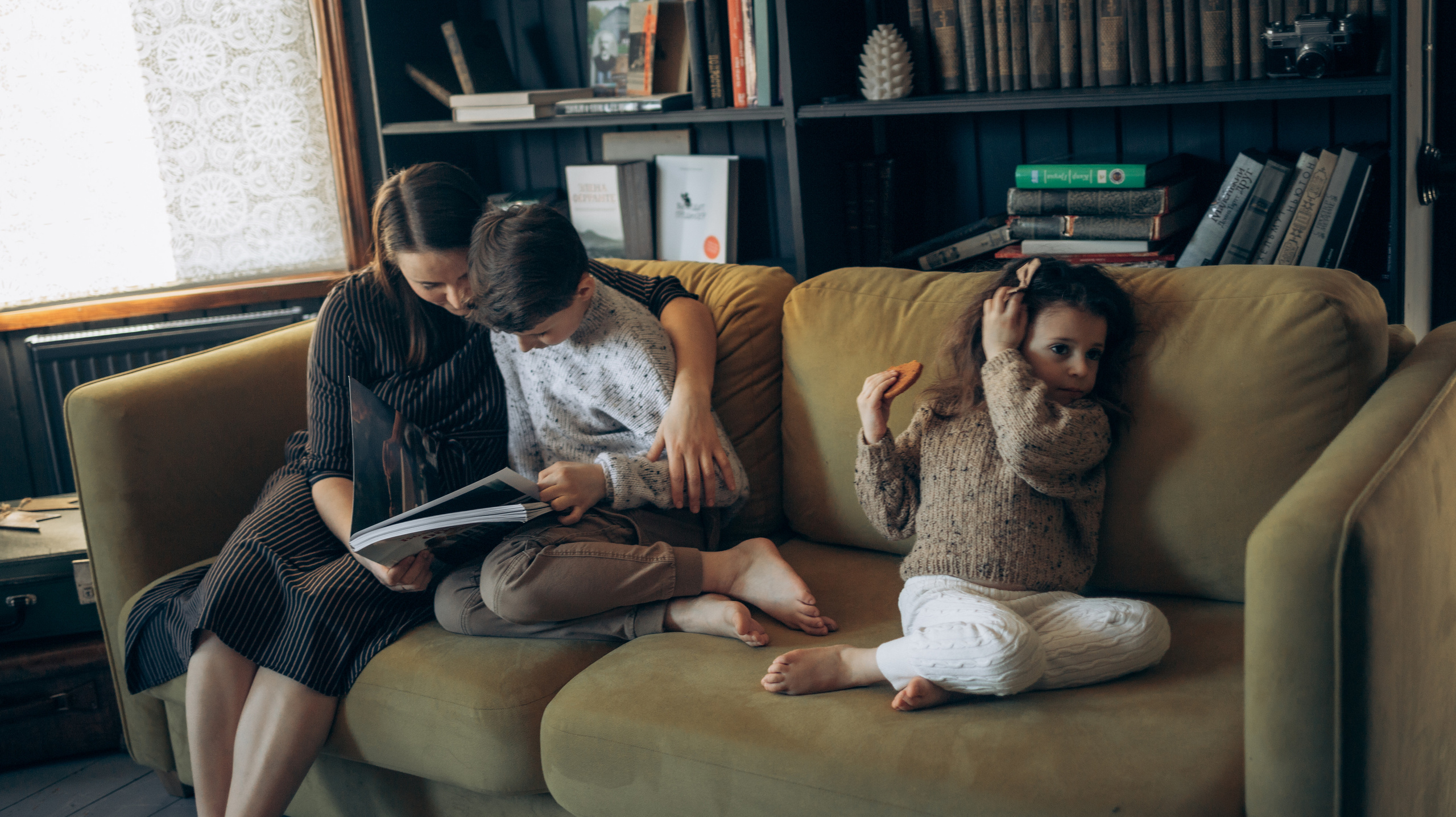 Анастасия, Манс, Паша, Маша, Саша, Федя. Всем привет! Меня зовут Евгения Попова и я семейный фотограф в Москве