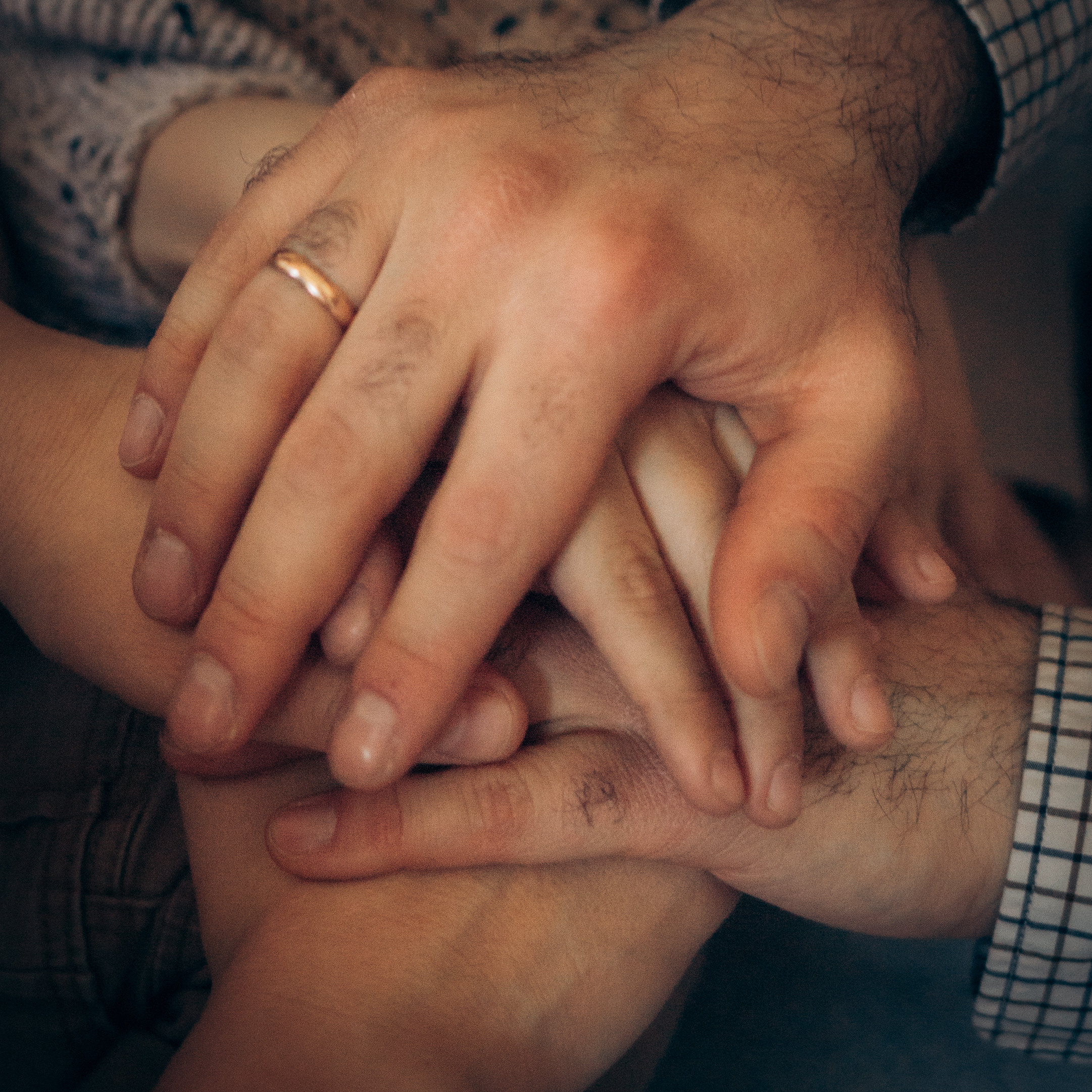 Анастасия, Манс, Паша, Маша, Саша, Федя. Всем привет! Меня зовут Евгения Попова и я семейный фотограф в Москве