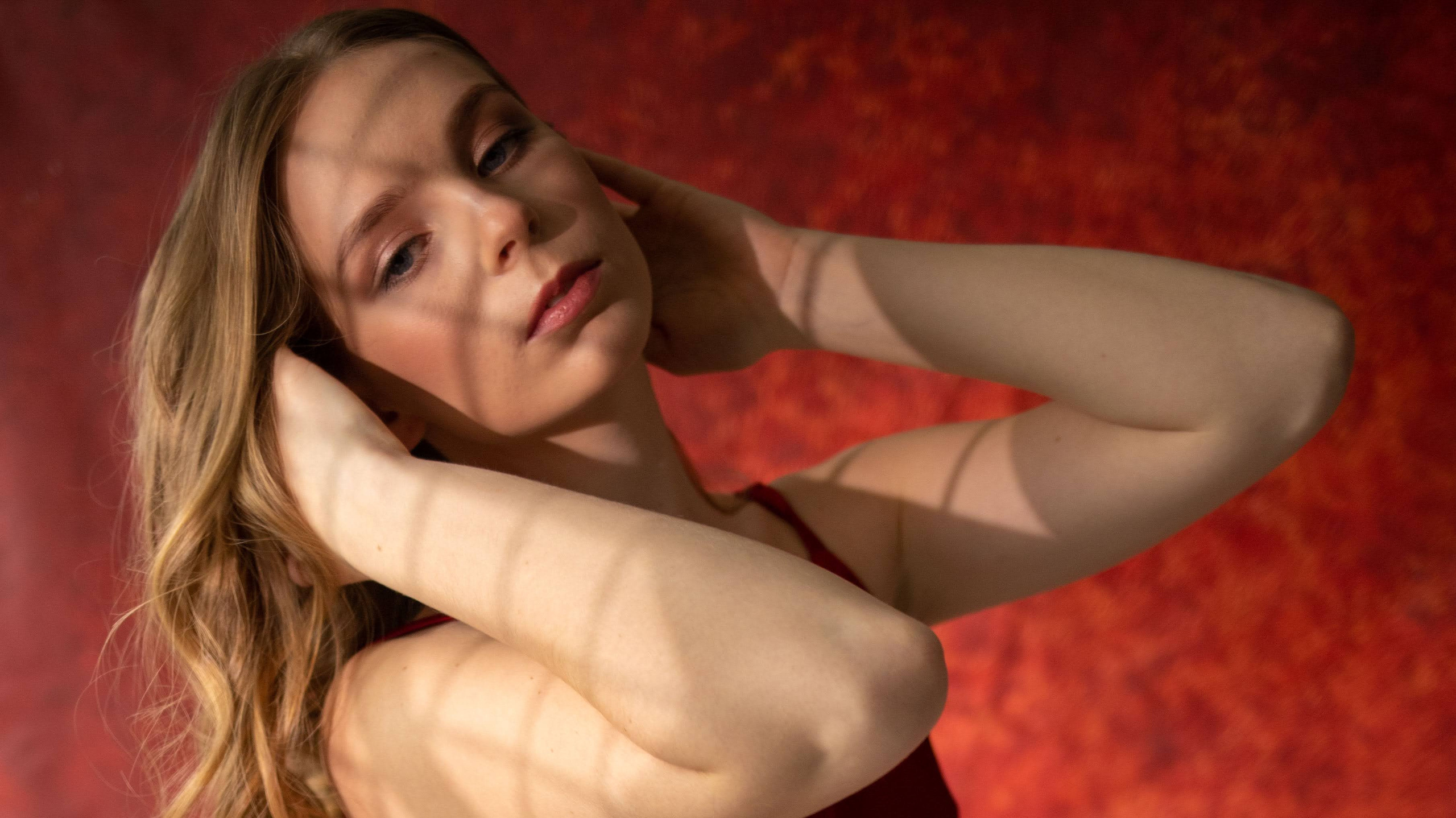 Индивидуальная съёмка. Всем привет! Меня зовут Евгения Попова и я семейный фотограф в Москве