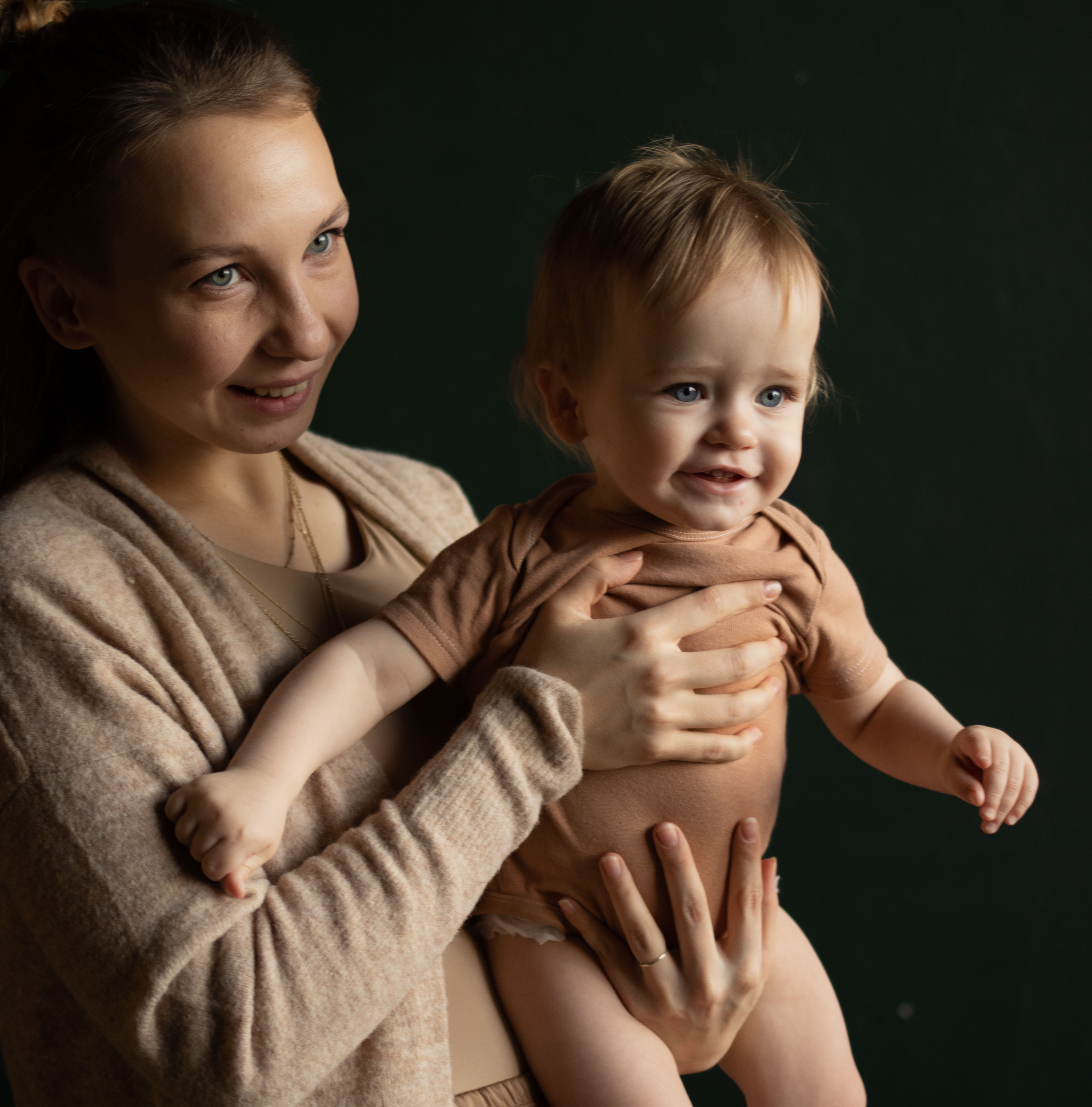 Анна и Яша. Всем привет! Меня зовут Евгения Попова и я семейный фотограф в Москве