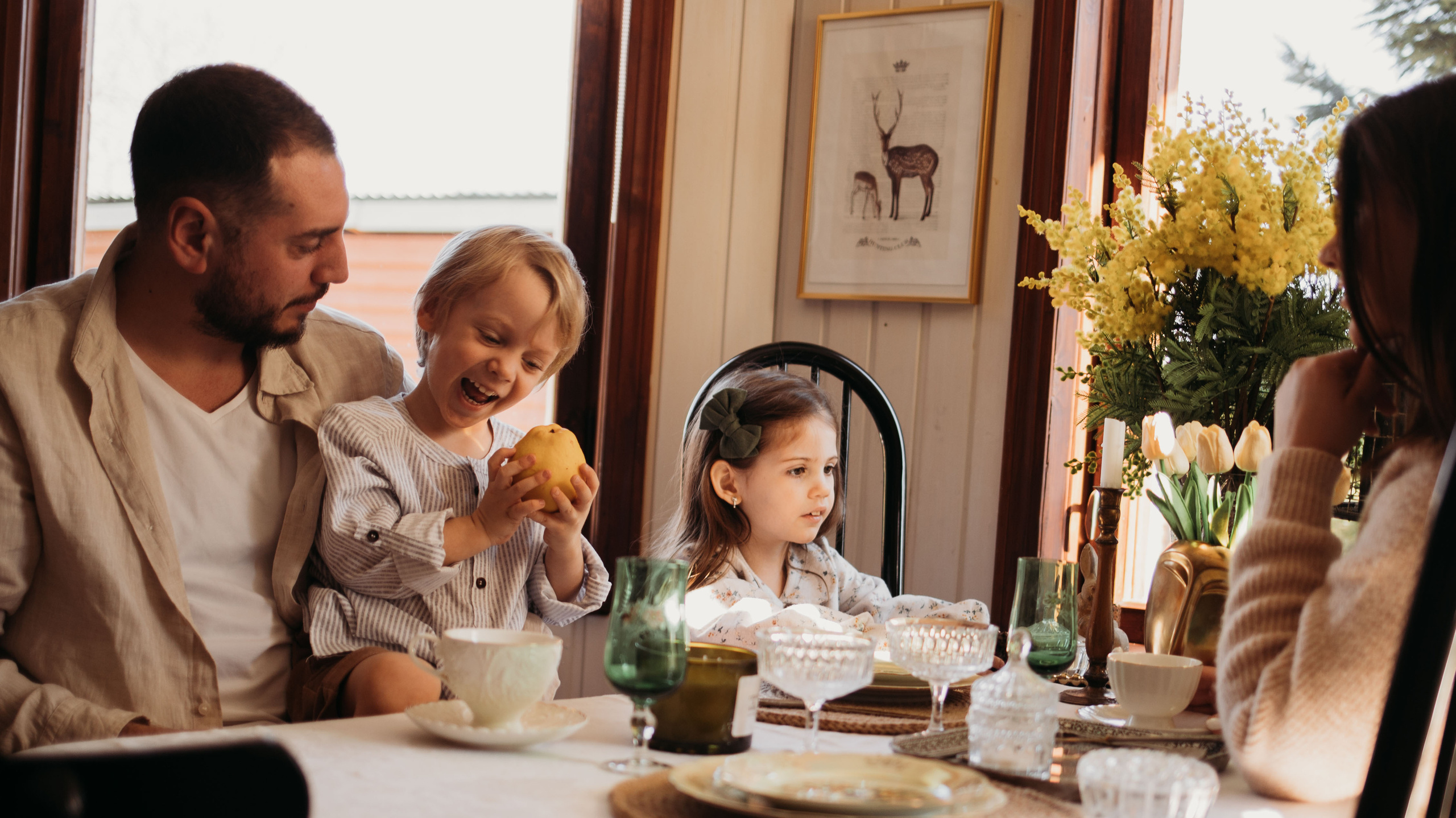 Ирина, Эдвард, Моника, Марсель. Всем привет! Меня зовут Евгения Попова и я семейный фотограф в Москве