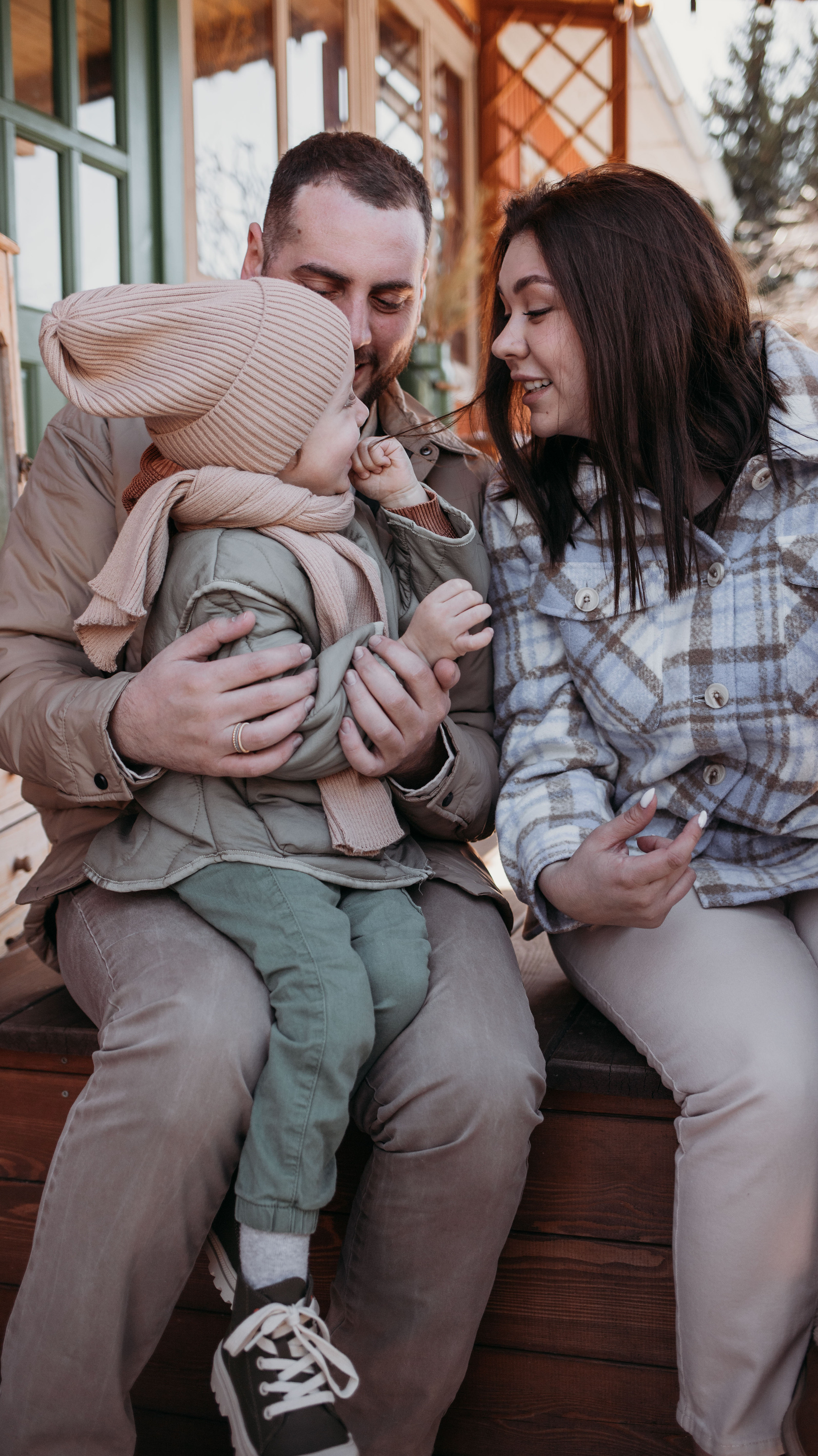 Ирина, Эдвард, Моника, Марсель. Всем привет! Меня зовут Евгения Попова и я семейный фотограф в Москве